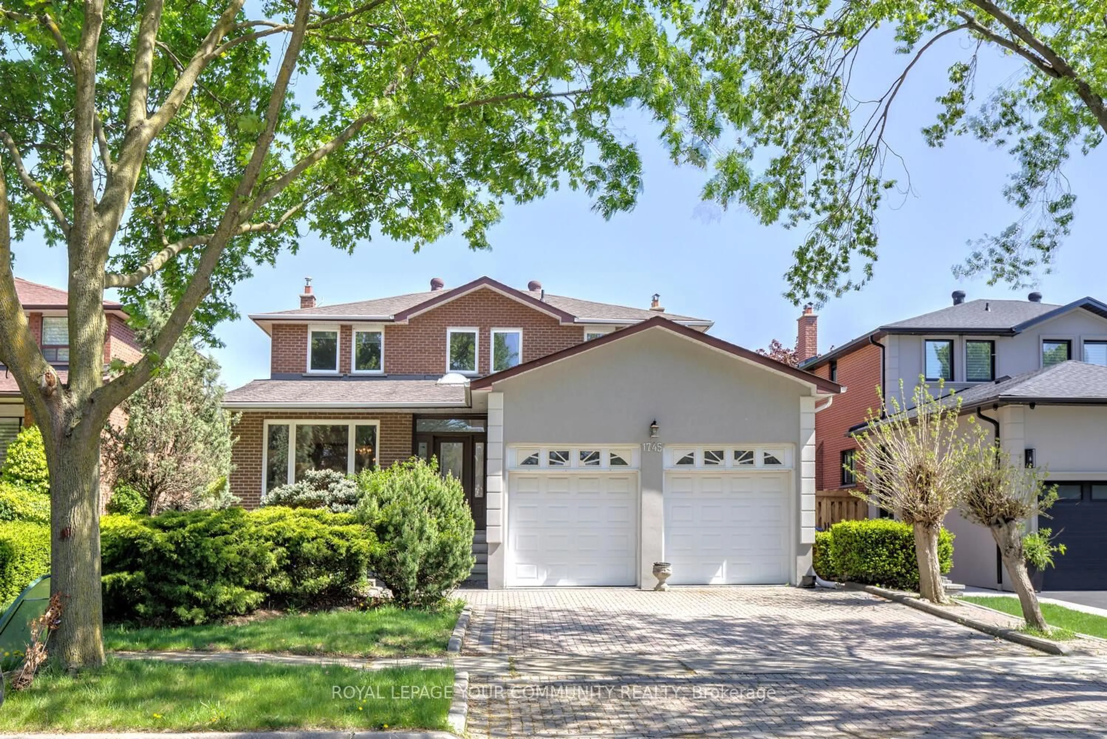 Home with brick exterior material, street for 1745 Beechknoll Ave, Mississauga Ontario L4W 3R5