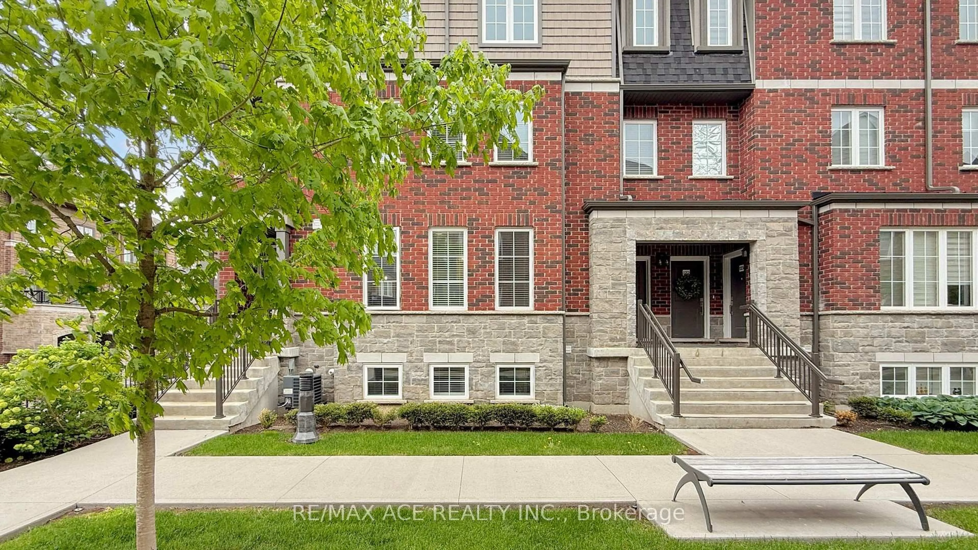 Home with brick exterior material, street for 445 Ontario St #120, Milton Ontario L9T 9K5