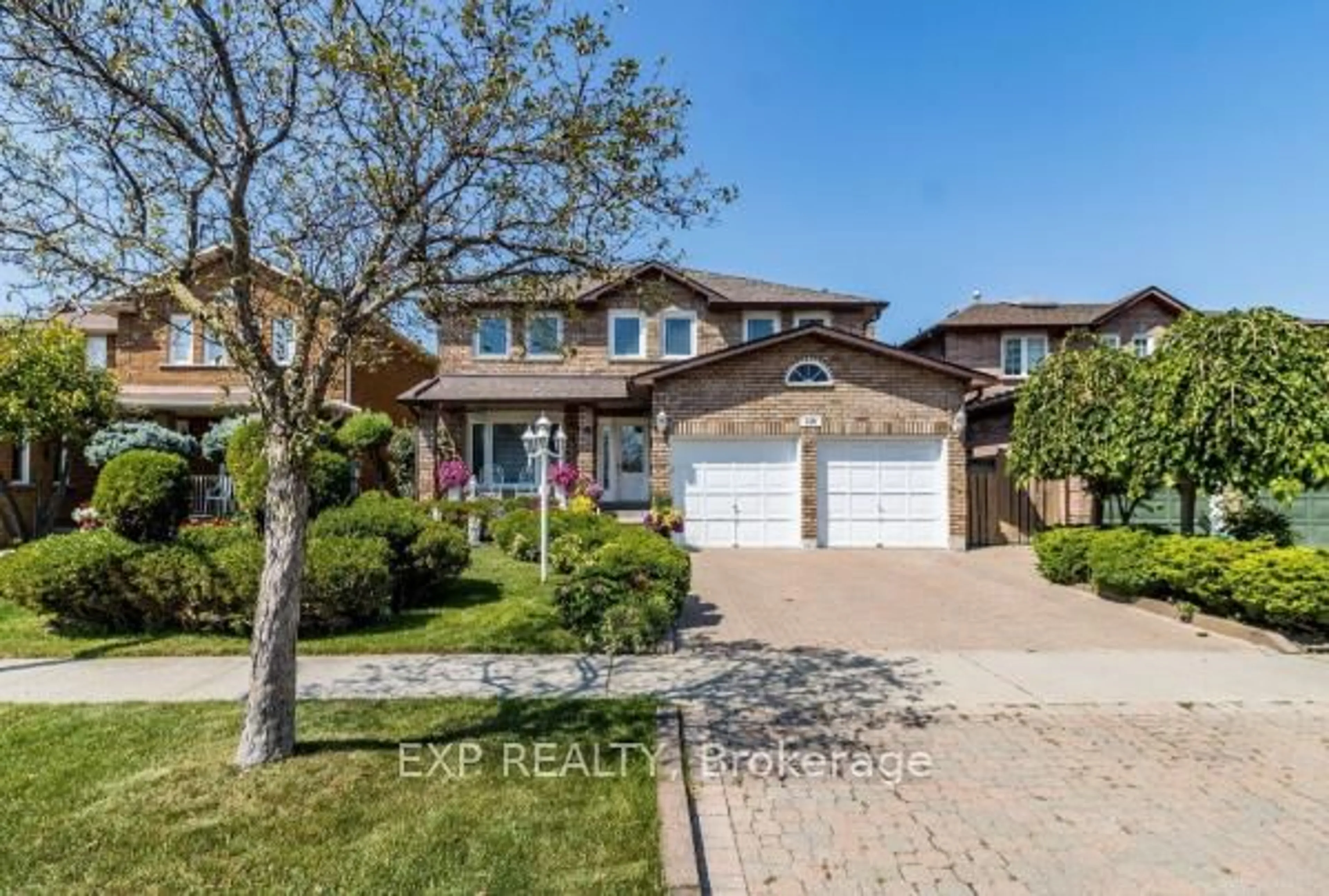 Home with brick exterior material, street for 449 Greenpark Cres, Mississauga Ontario L5B 3P4