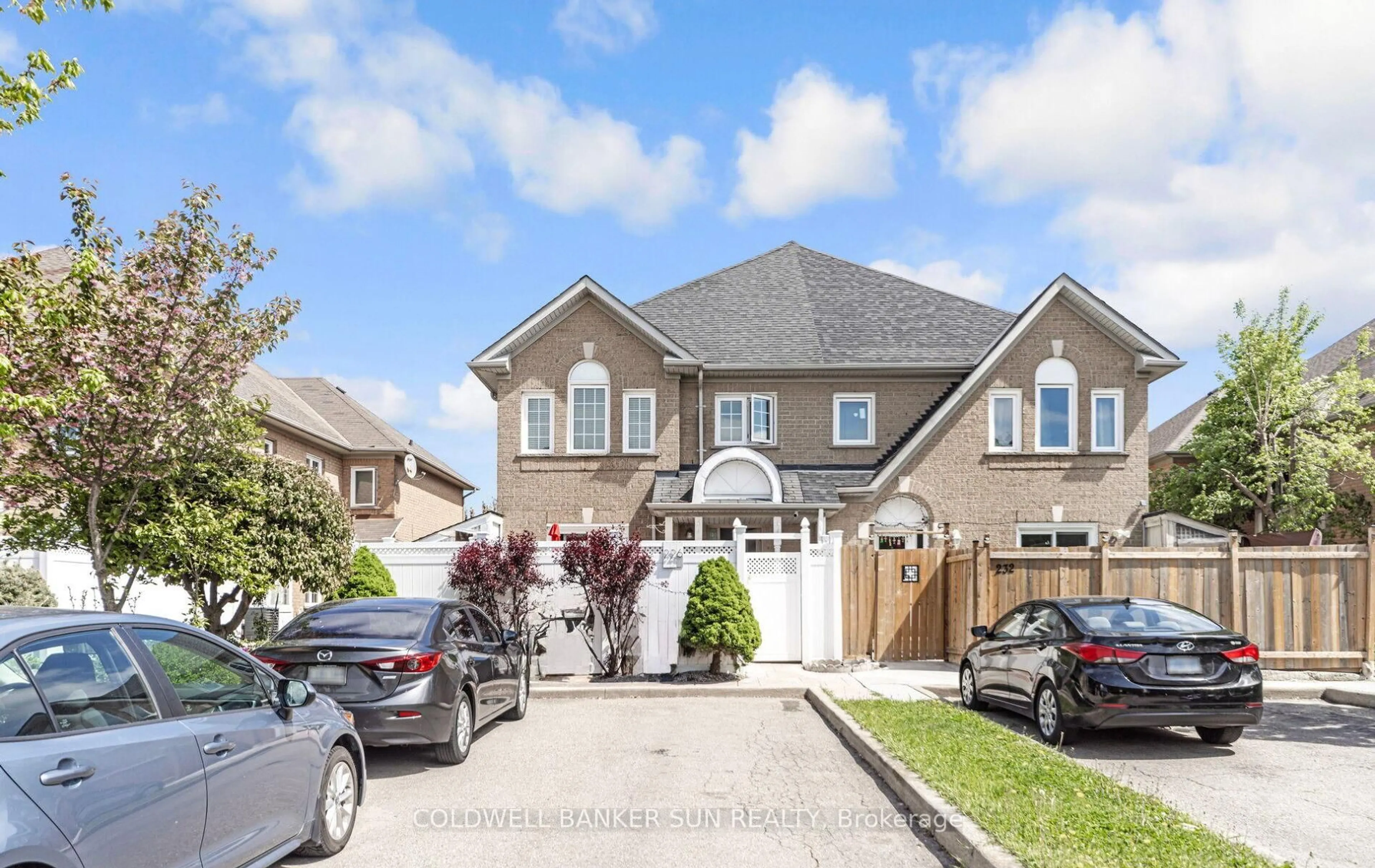 Unknown for 226 Pressed Brick Dr, Brampton Ontario L6V 4L3