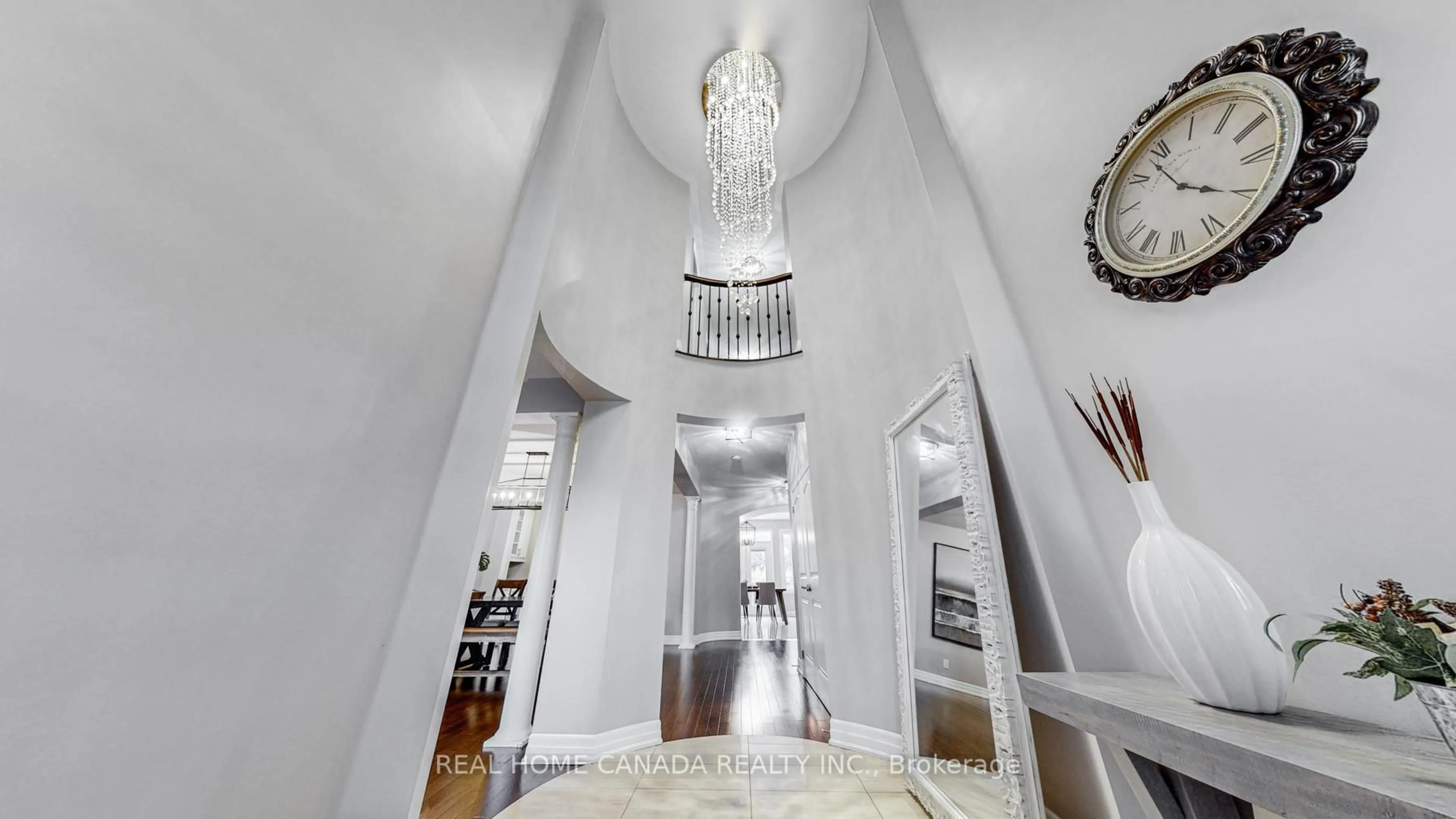 Indoor foyer for 617 Wettlaufer Terr, Milton Ontario L9T 8N1