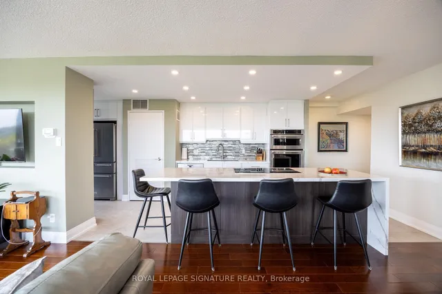 Additional property image - 1300 Bloor St Unit 711