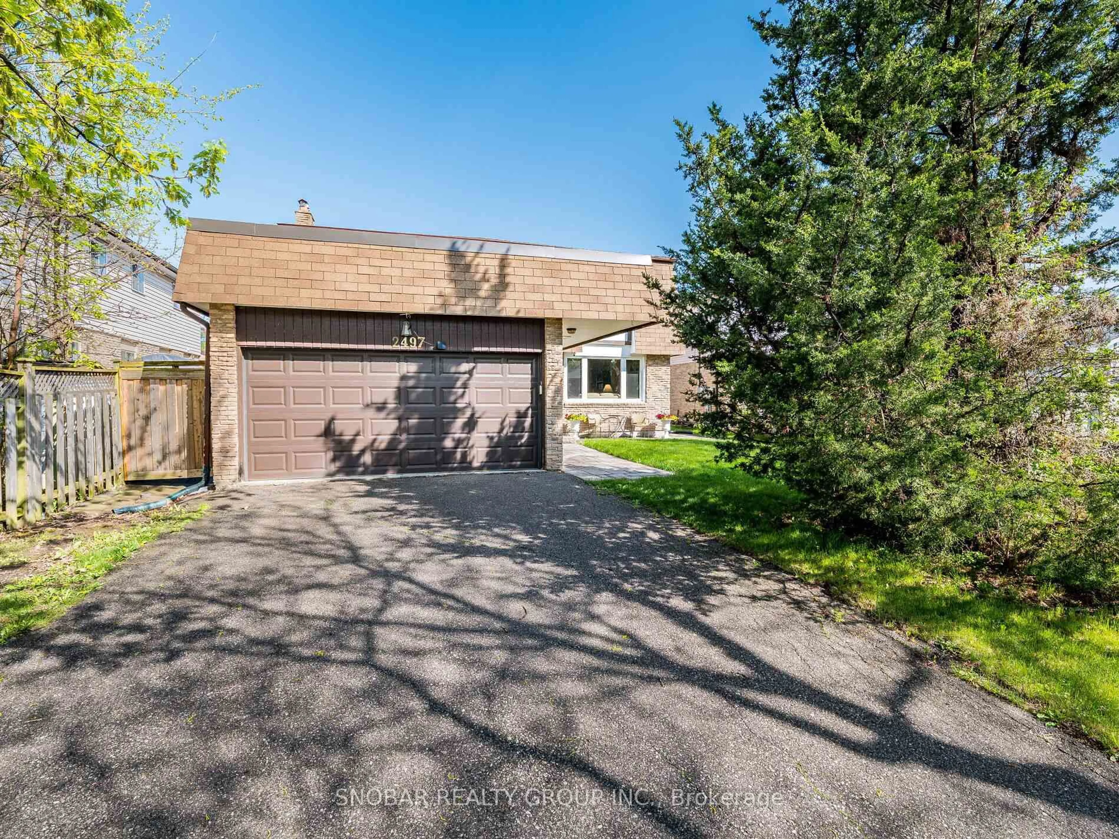Unknown for 2497 Nikanna Rd, Mississauga Ontario L5C 2W8