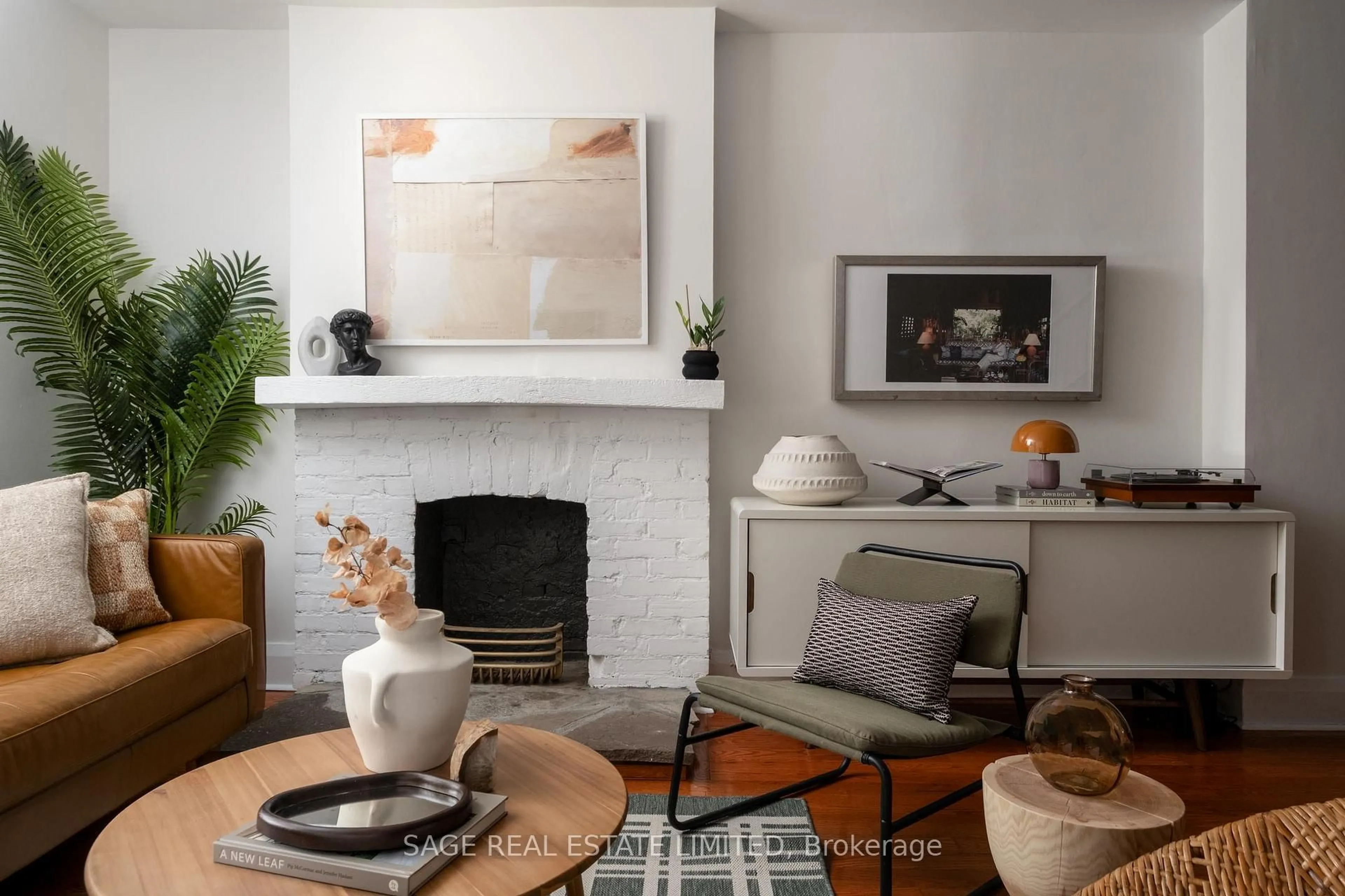 Living room with furniture, unknown for 324 Osler St, Toronto Ontario M6N 2Z5