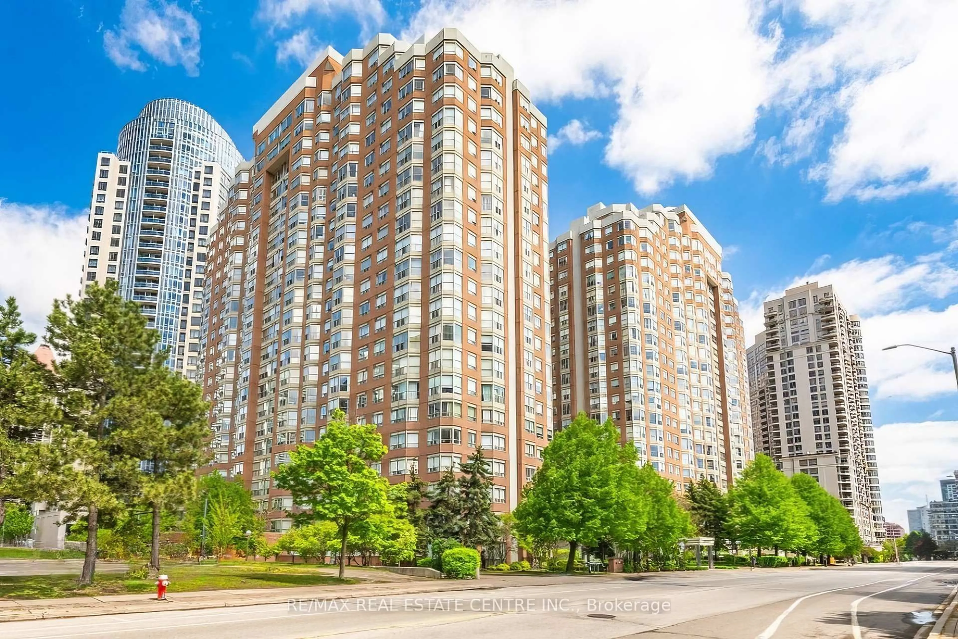 Unknown for 335 Webb Dr #607, Mississauga Ontario L5B 4A1
