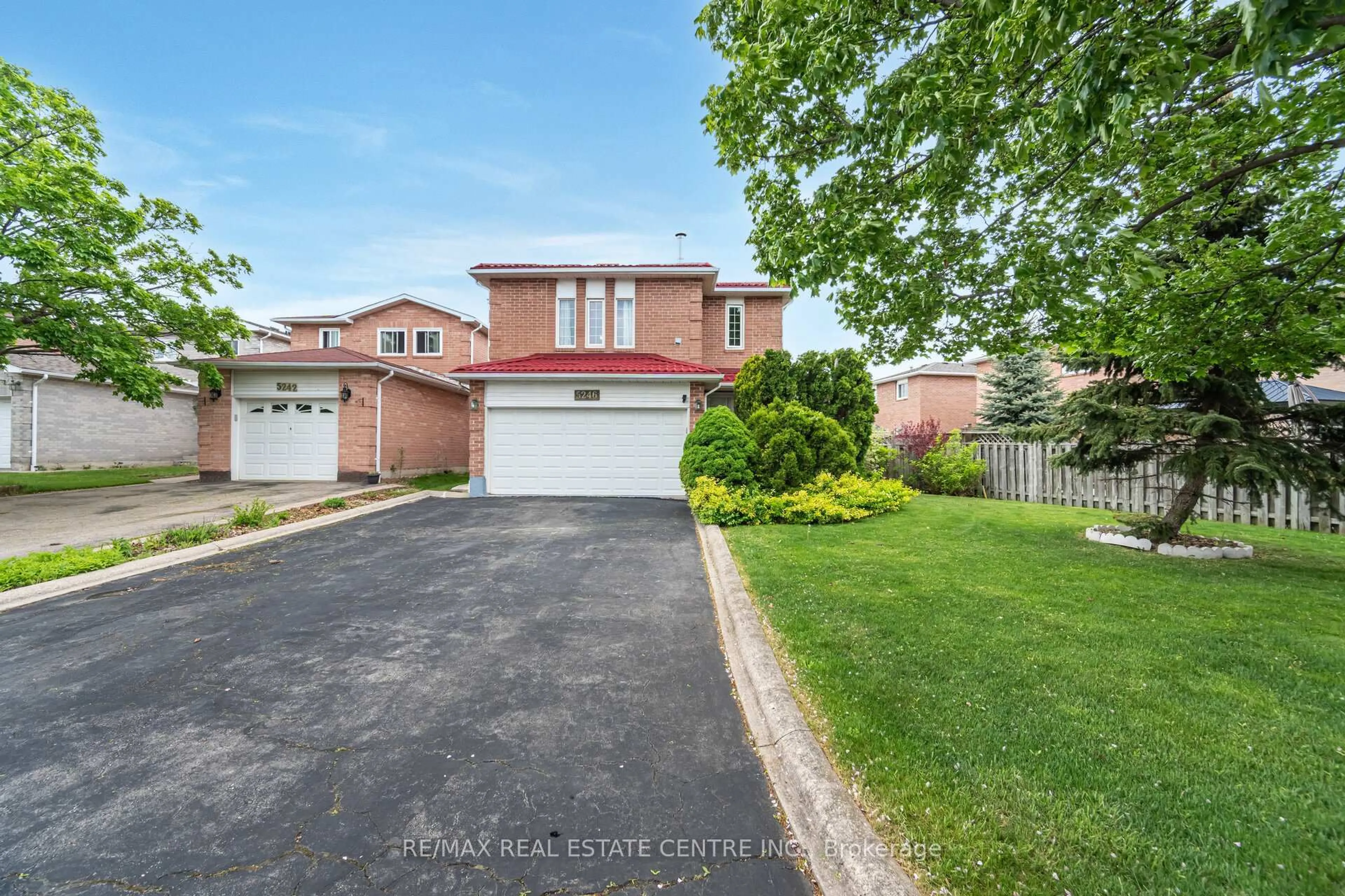 Unknown for 5246 Palomar Cres, Mississauga Ontario L5R 2W7