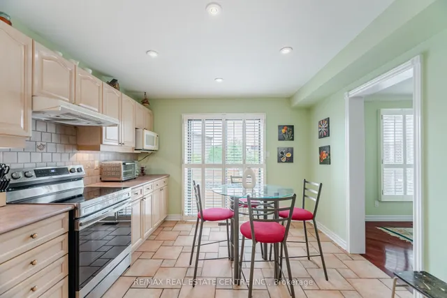 Additional image 35 of 5246 Palomar Cres