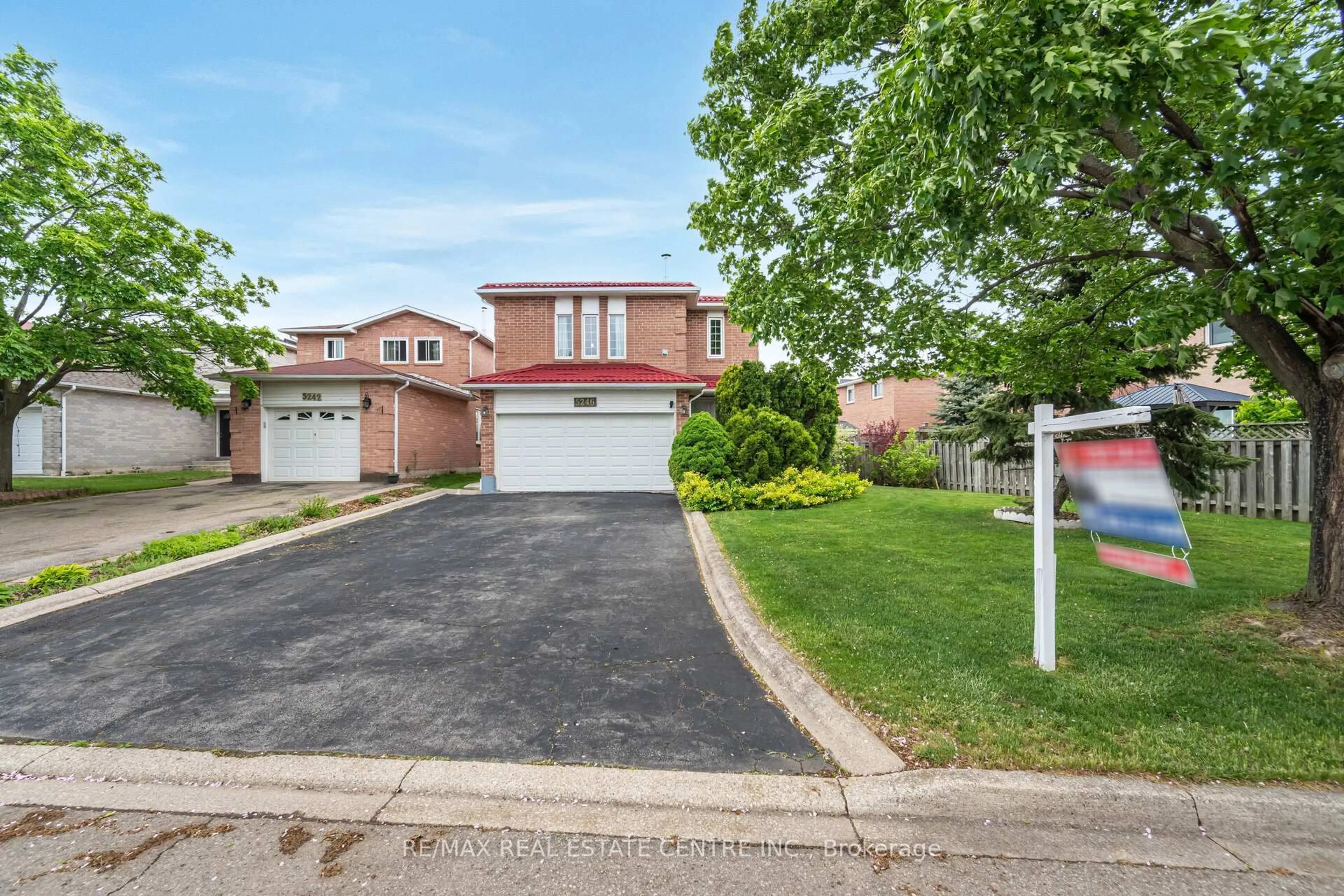 Home with brick exterior material, street for 5246 Palomar Cres, Mississauga Ontario L5R 2W7