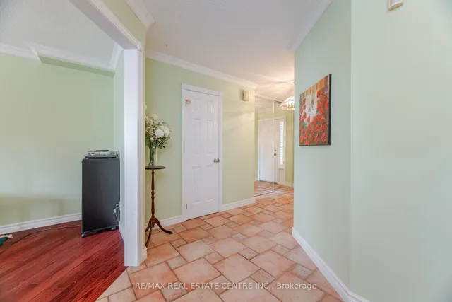 Additional image 30 of 5246 Palomar Cres