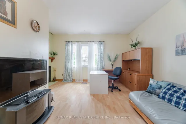 Additional image 23 of 5246 Palomar Cres