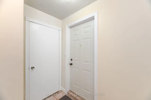Additional image 10 of 5246 Palomar Cres