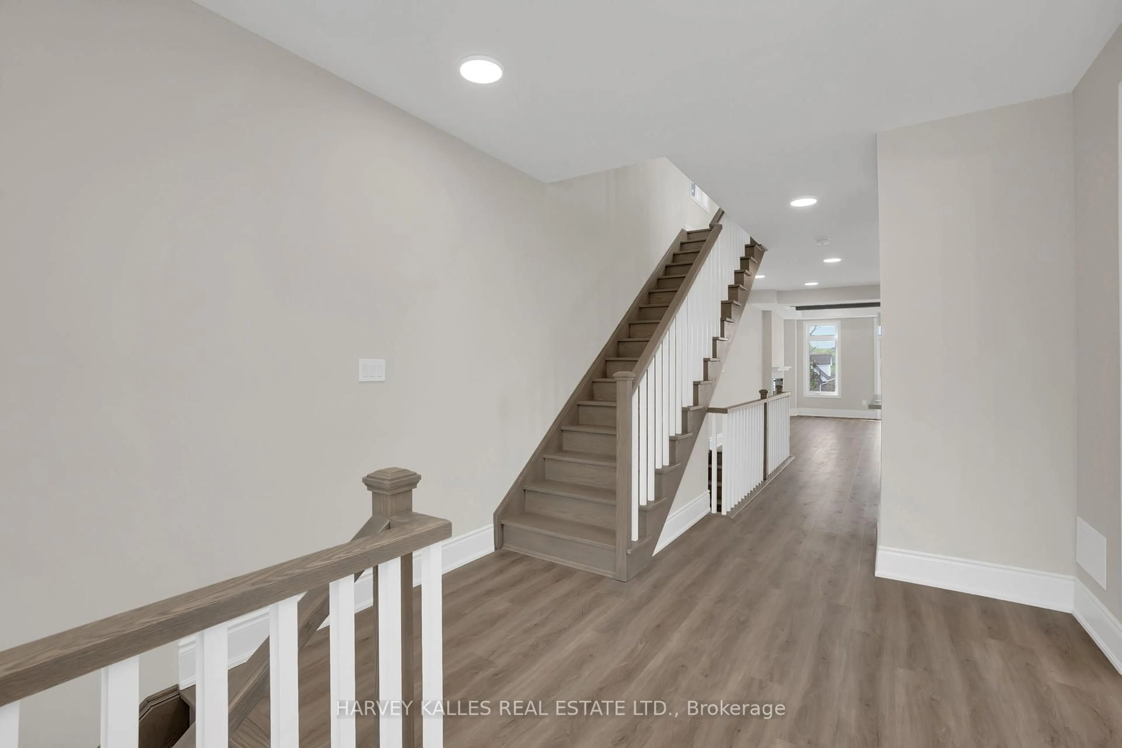 Unknown for 19 Lambton Ave, Toronto Ontario M6N 2S2