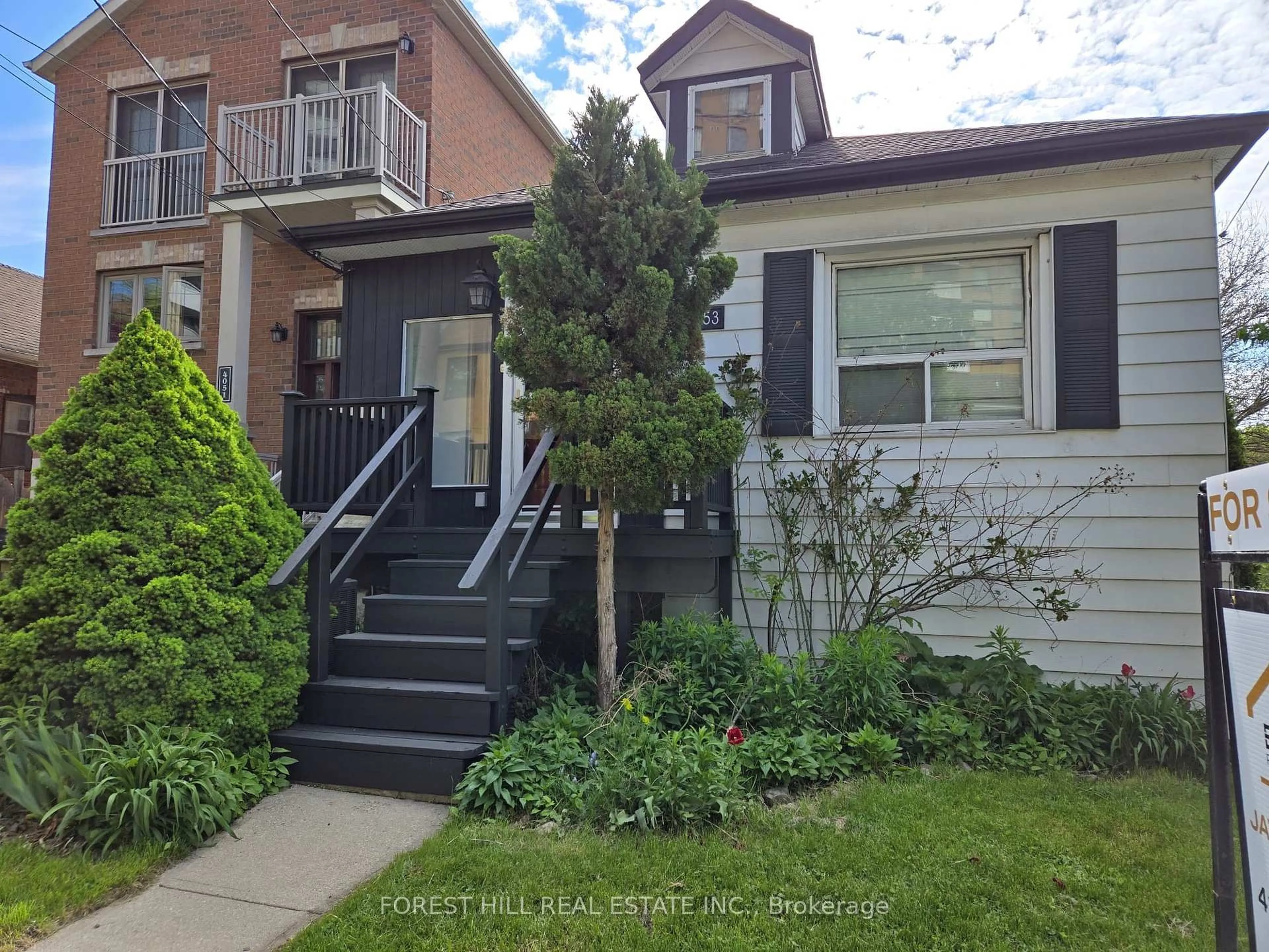 Unknown for 4053 Old Dundas St, Toronto Ontario M6S 2R5