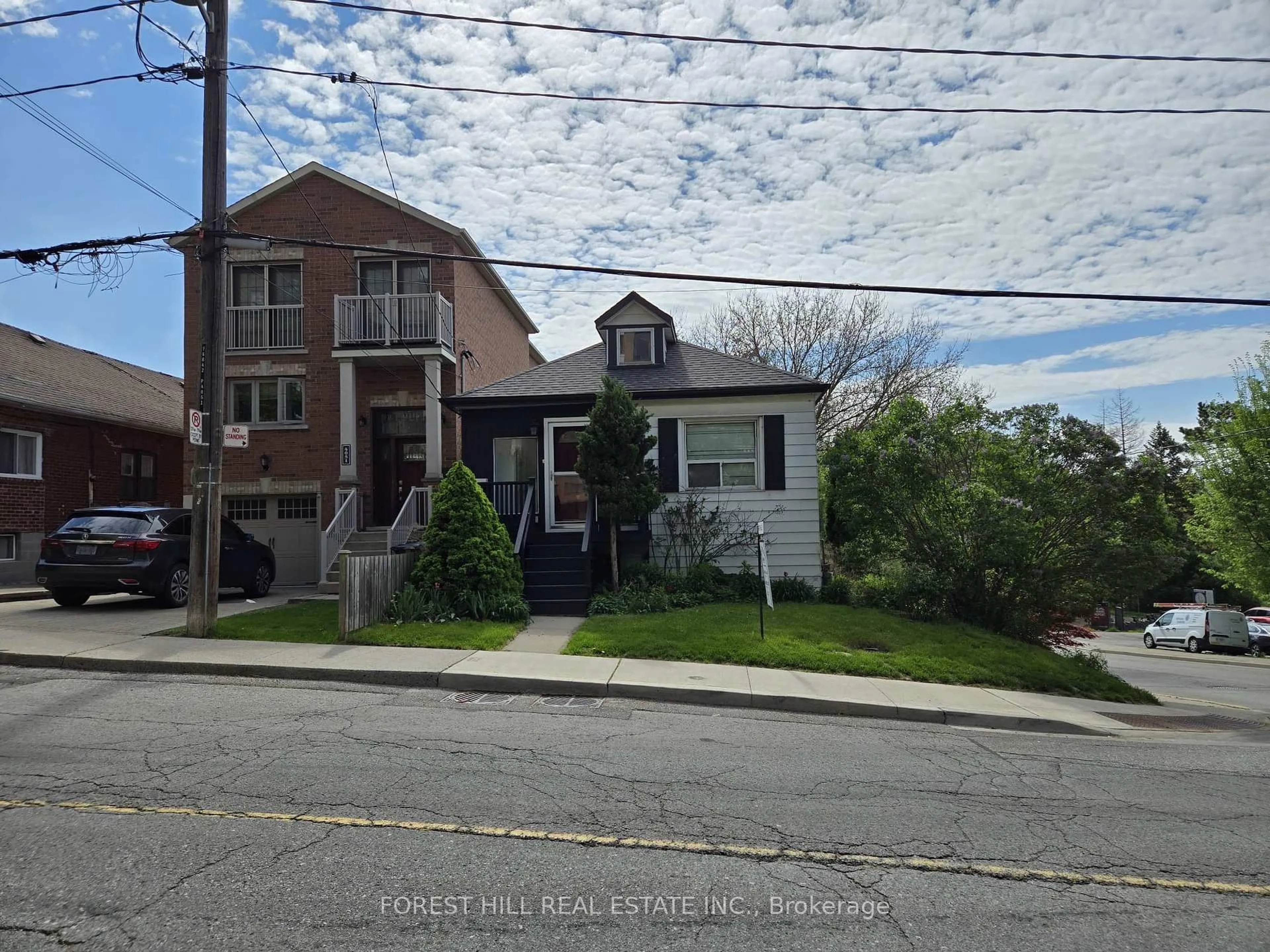 A pic from outside/outdoor area/front of a property/back of a property/a pic from drone, street for 4053 Old Dundas St, Toronto Ontario M6S 2R5