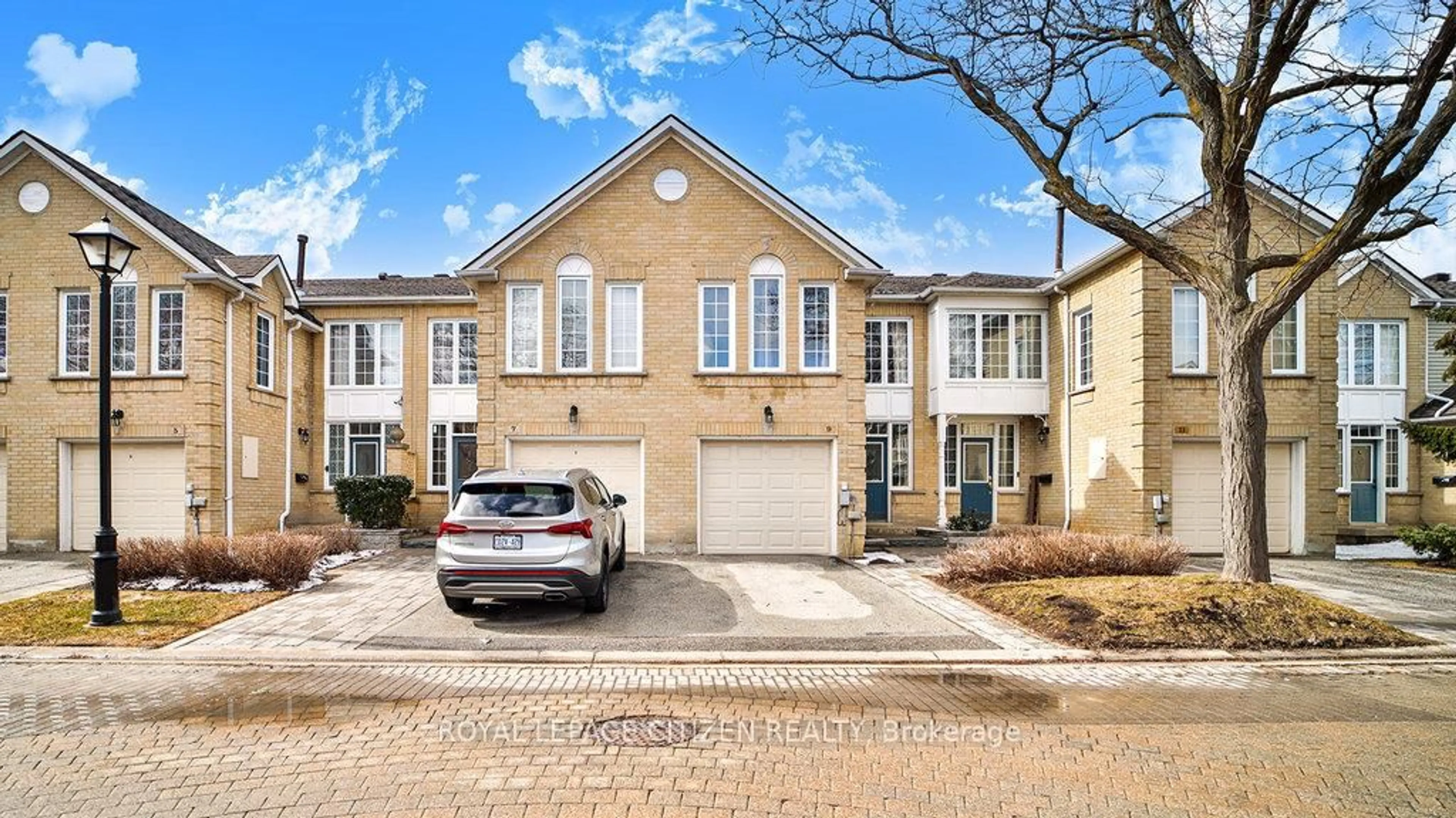 Home with brick exterior material, street for 9 Hartnell Sq, Brampton Ontario L6S 5W7