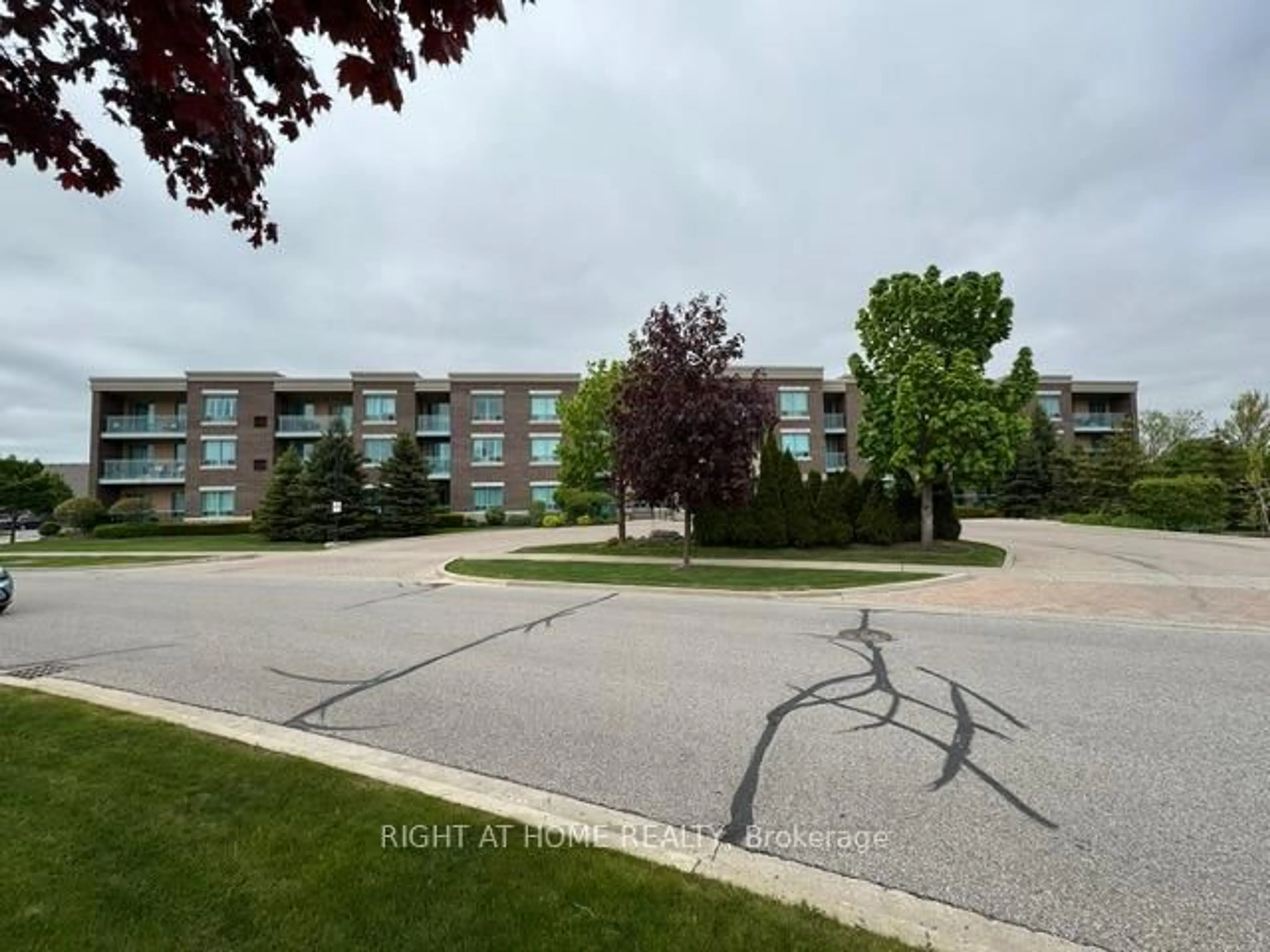 Blurry image for 65 Via Rosedale N/A #317, Brampton Ontario L6R 3N8