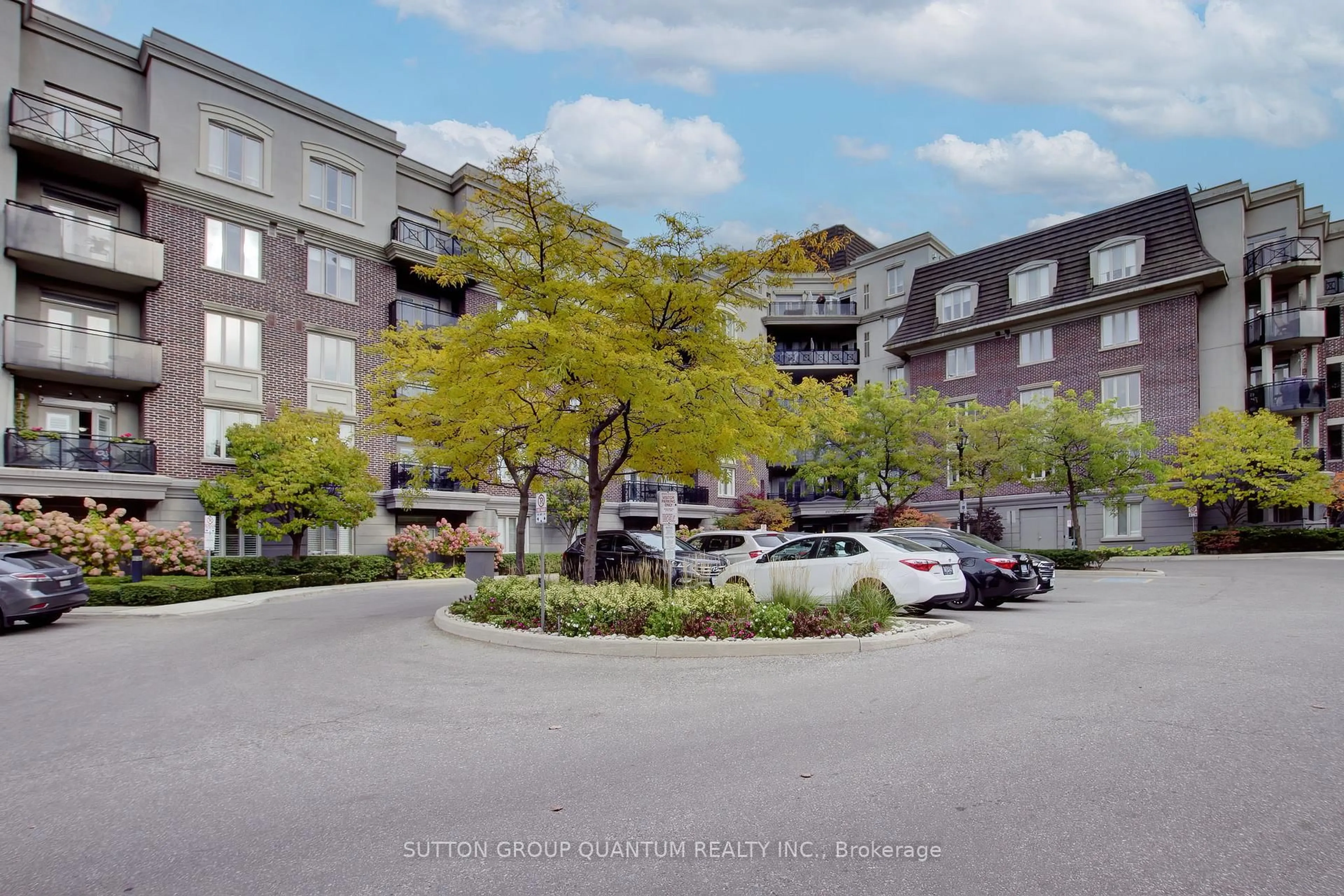 A pic from outside/outdoor area/front of a property/back of a property/a pic from drone, street for 245 Dalesford Rd #A9, Toronto Ontario M8Y 4H7