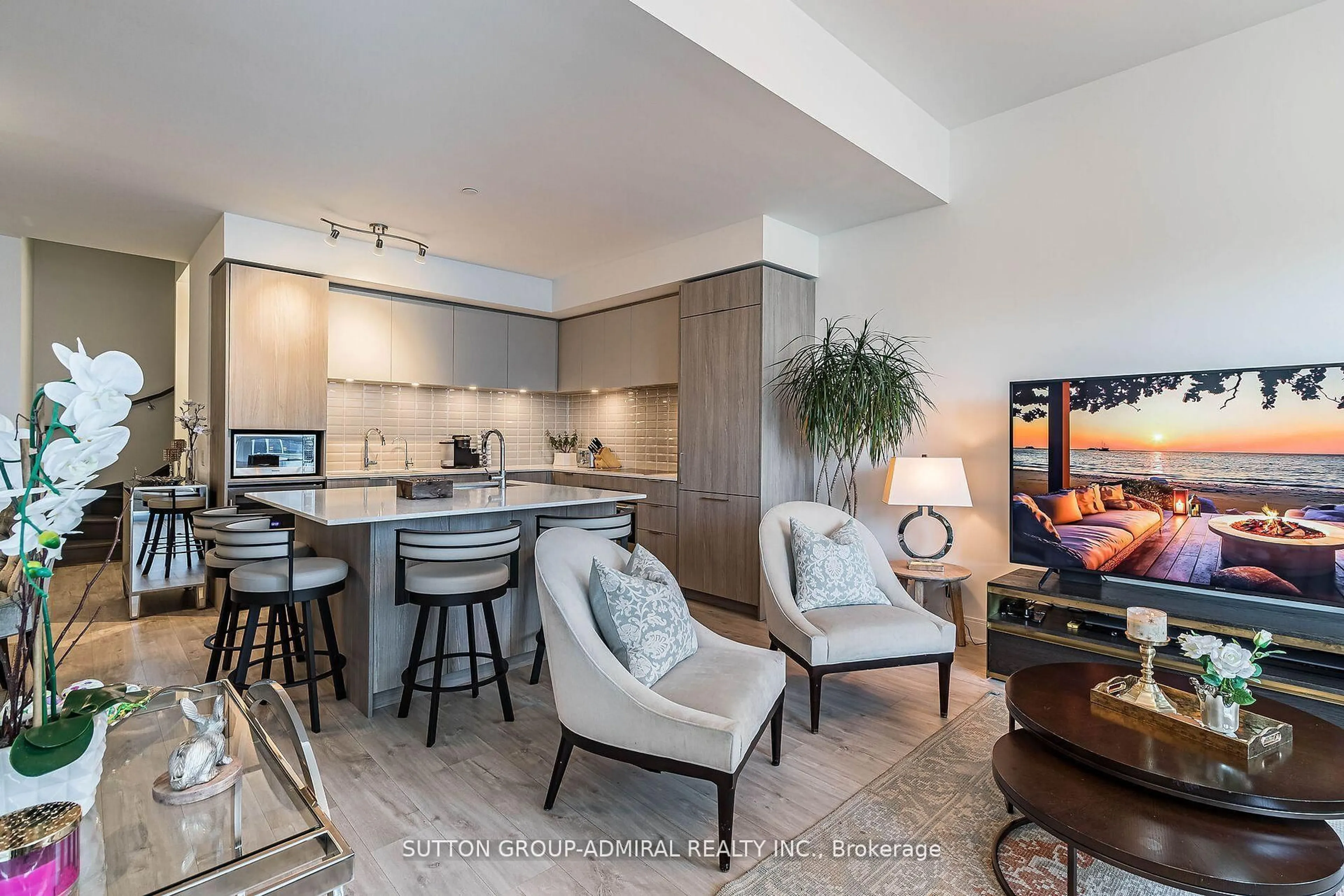 Open concept kitchen, ceramic/tile floor for 70 Annie Craig Dr #TH107, Toronto Ontario M8V 0A8