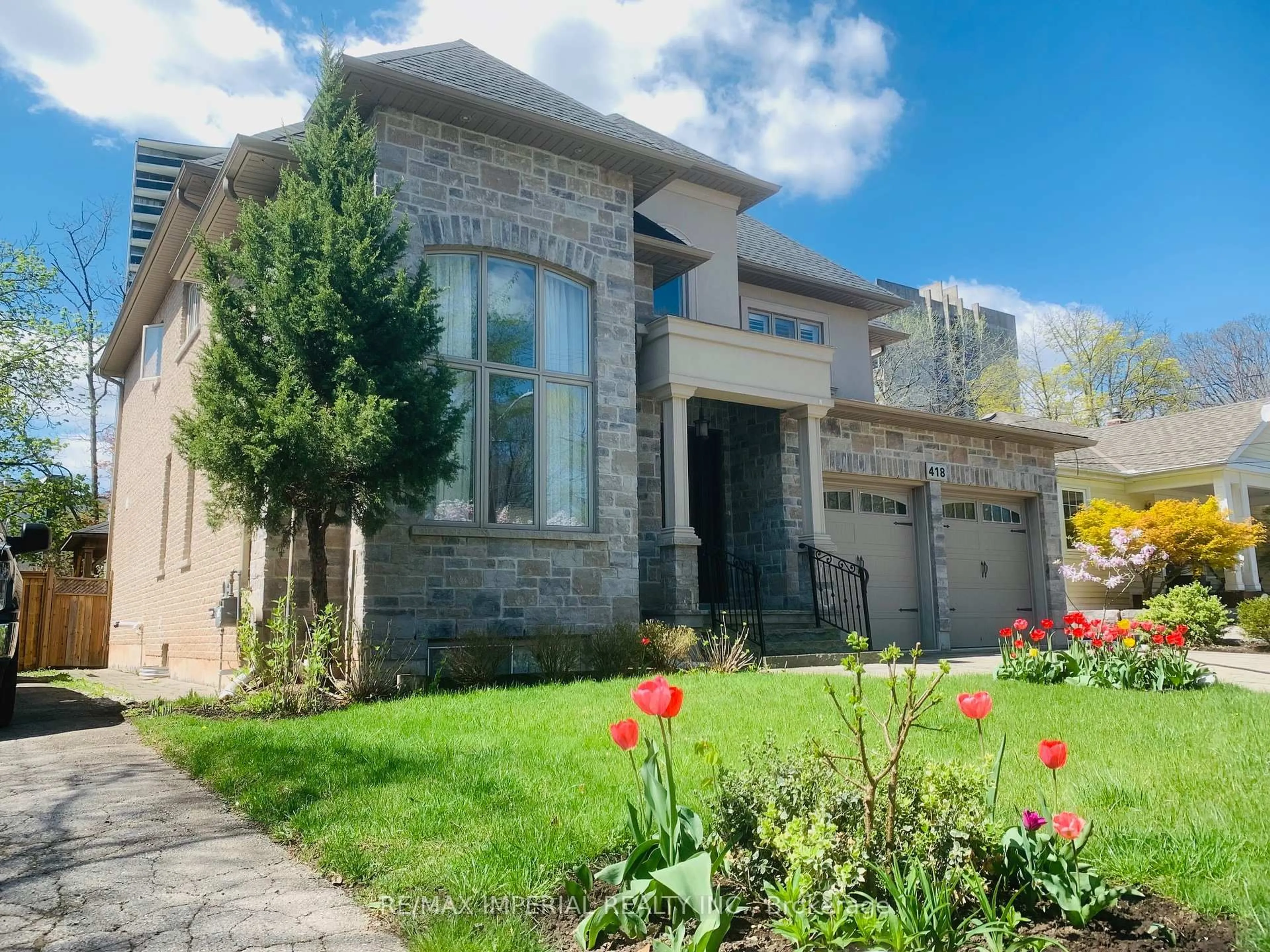 Home with brick exterior material, street for 418 Queen Mary Dr, Oakville Ontario L6K 3M1
