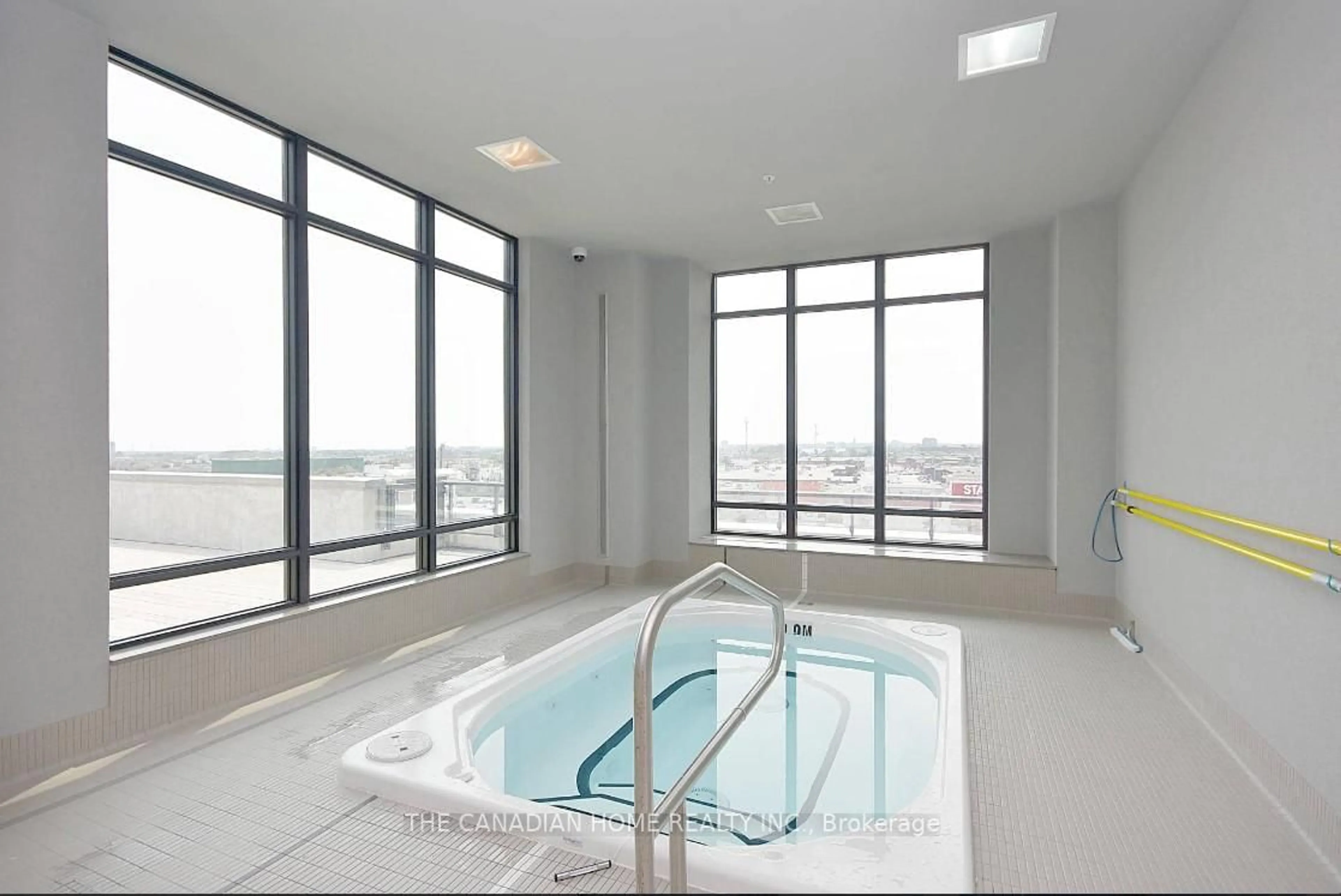 Pool for 3975 GRAND PARK Dr #2810, Mississauga Ontario L5B 0K4