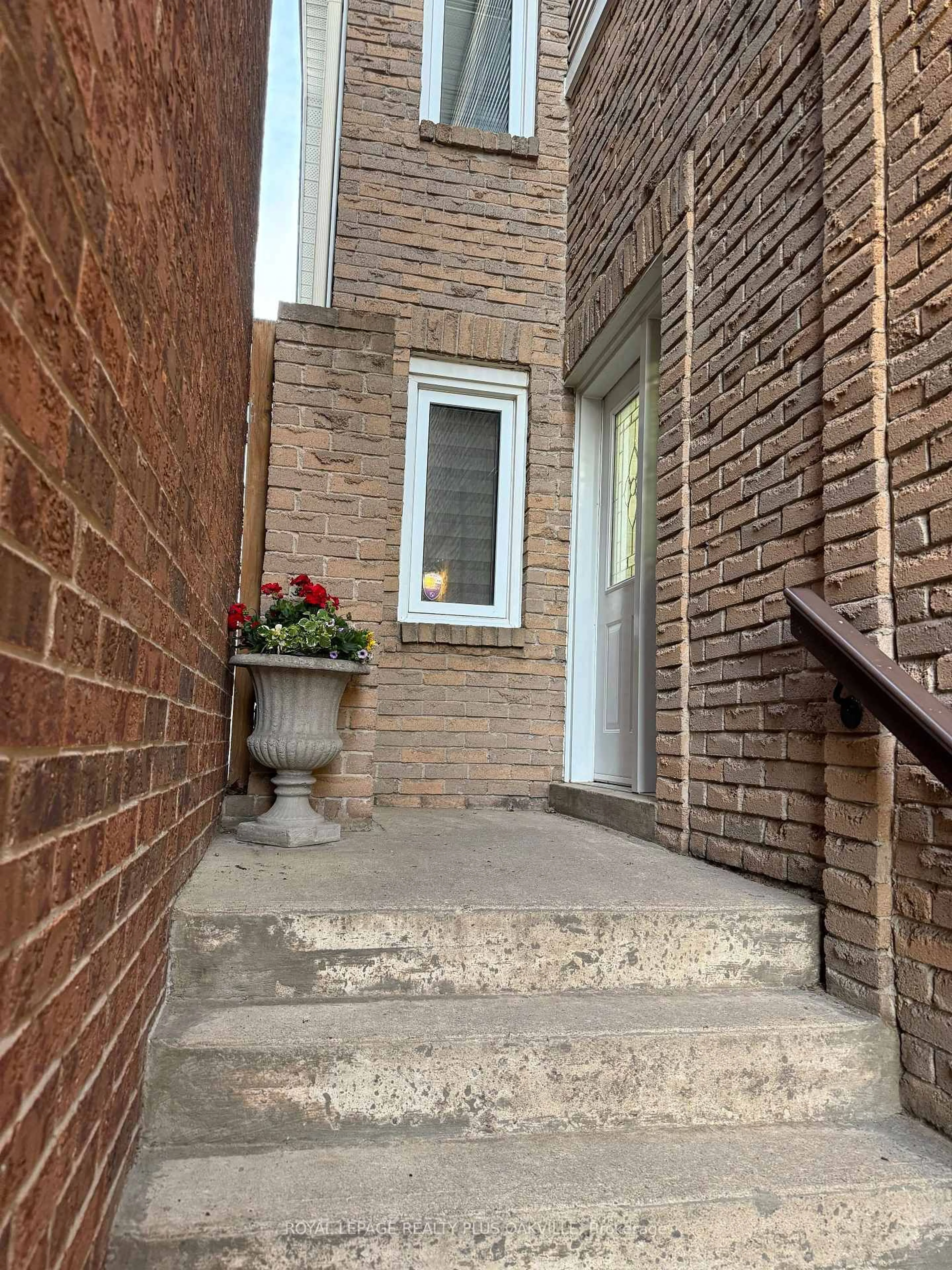 Unknown for 4177 Sunflower Dr, Mississauga Ontario L5L 2L4