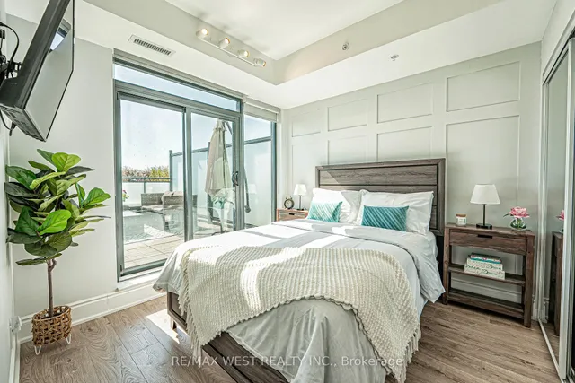 Additional property image - 2522 Keele St Unit 223