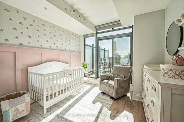 Additional property image - 2522 Keele St Unit 223