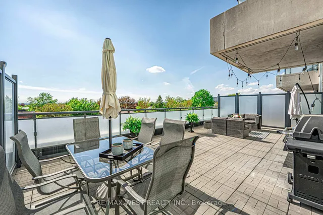 Additional property image - 2522 Keele St Unit 223