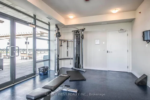 Additional property image - 2522 Keele St Unit 223