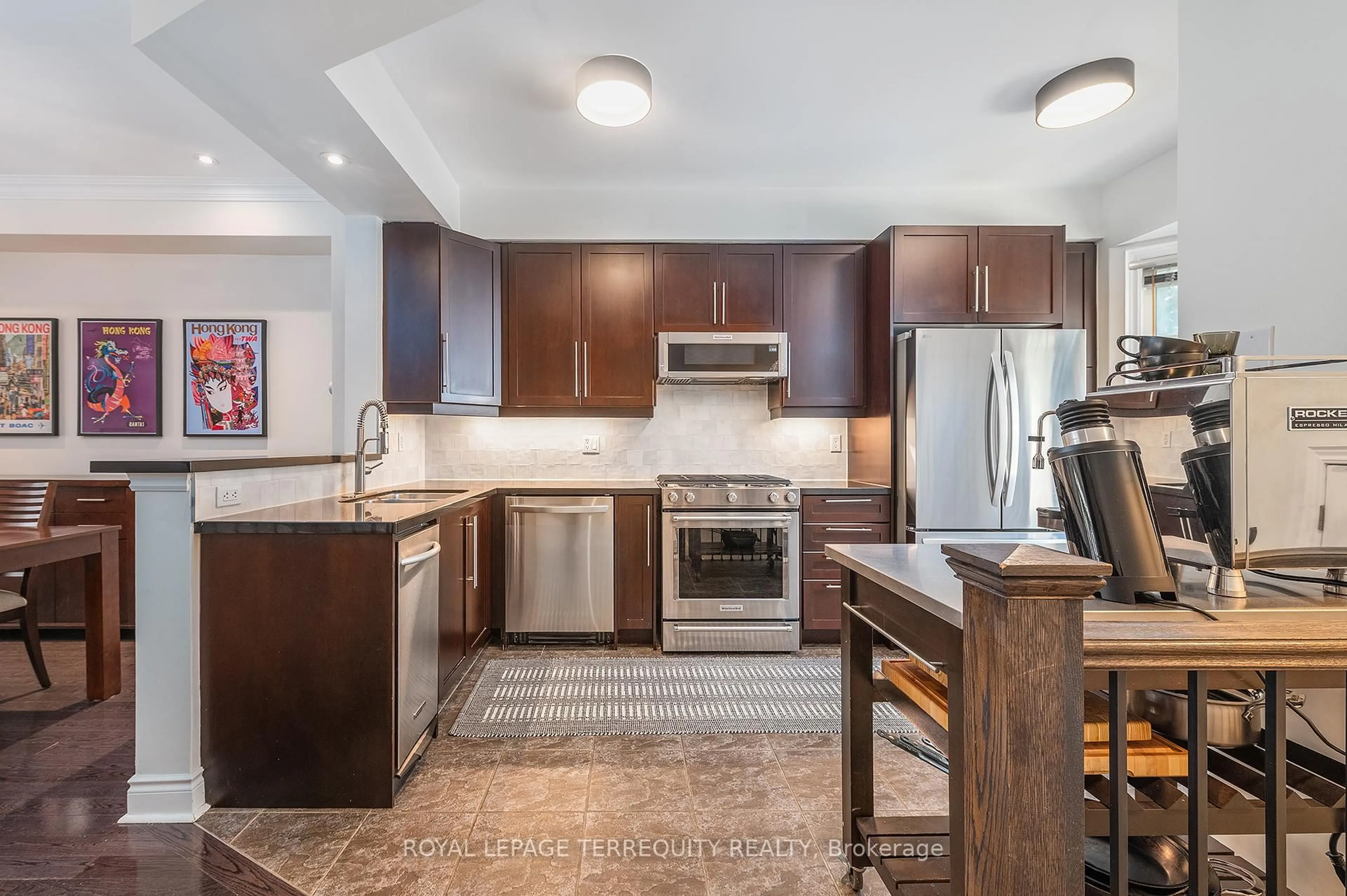 Open concept kitchen, ceramic/tile floor for 245 Van Dusen Blvd #8, Toronto Ontario M8Z 3J2