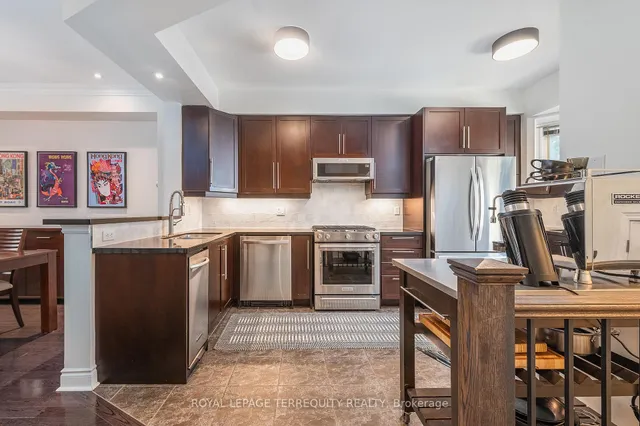 Additional property image - 245 Van Dusen Blvd Unit 8