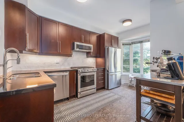 Additional property image - 245 Van Dusen Blvd Unit 8
