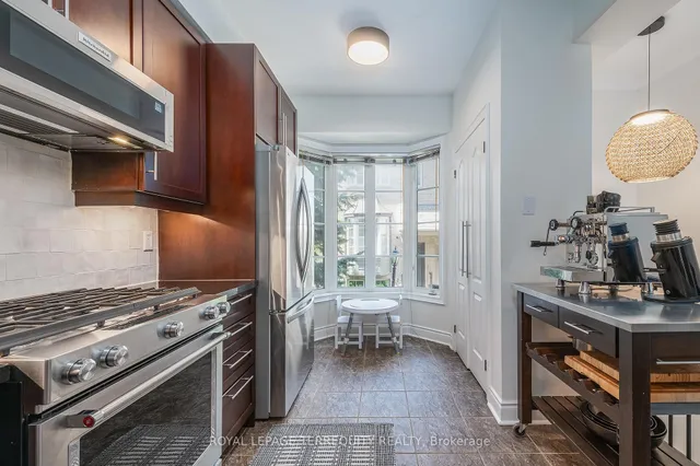 Additional property image - 245 Van Dusen Blvd Unit 8