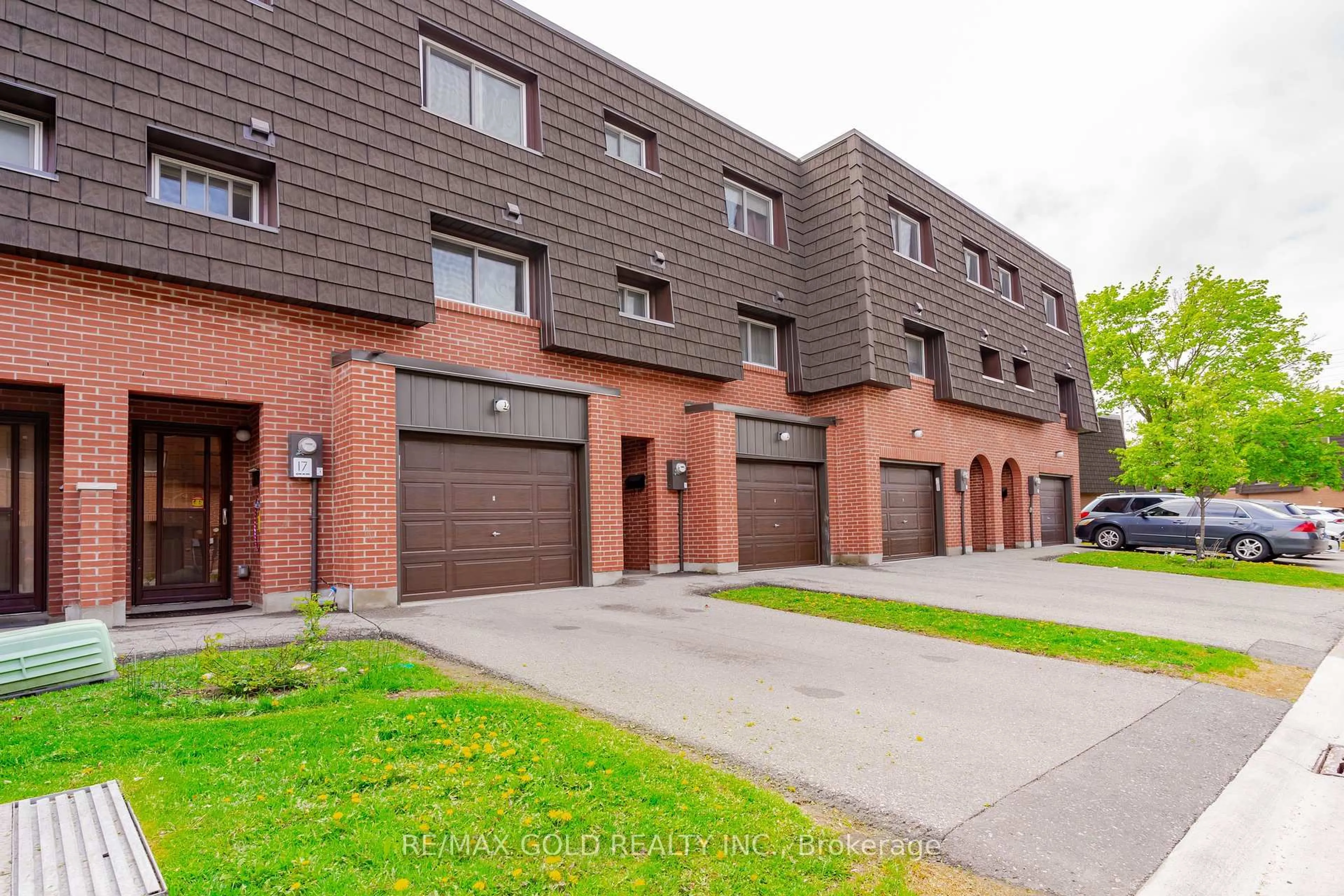 Unknown for 17 Darras Crt #114, Brampton Ontario L6T 1W7