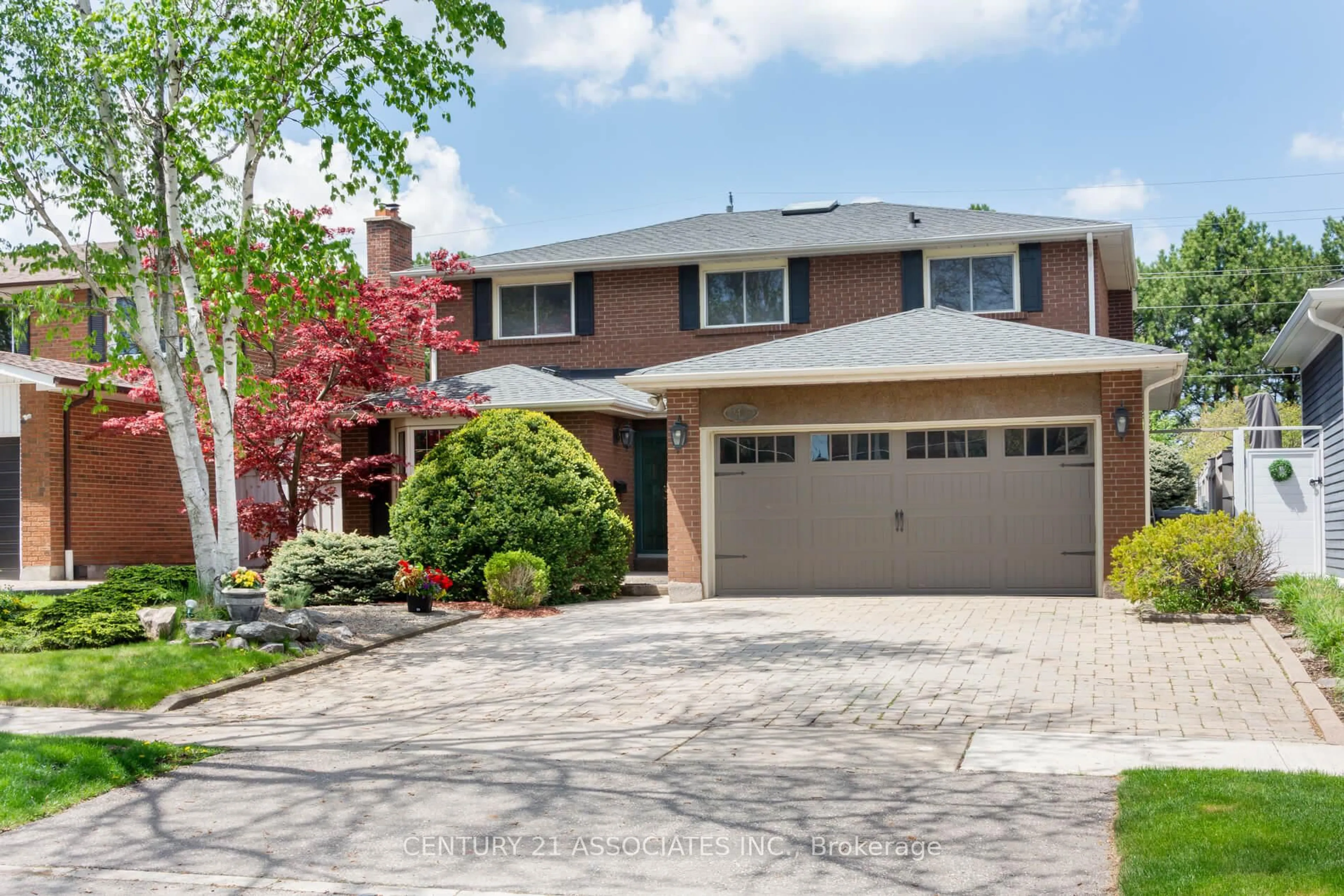 Home with brick exterior material, street for 2475 Poplar Cres, Mississauga Ontario L5J 4H2