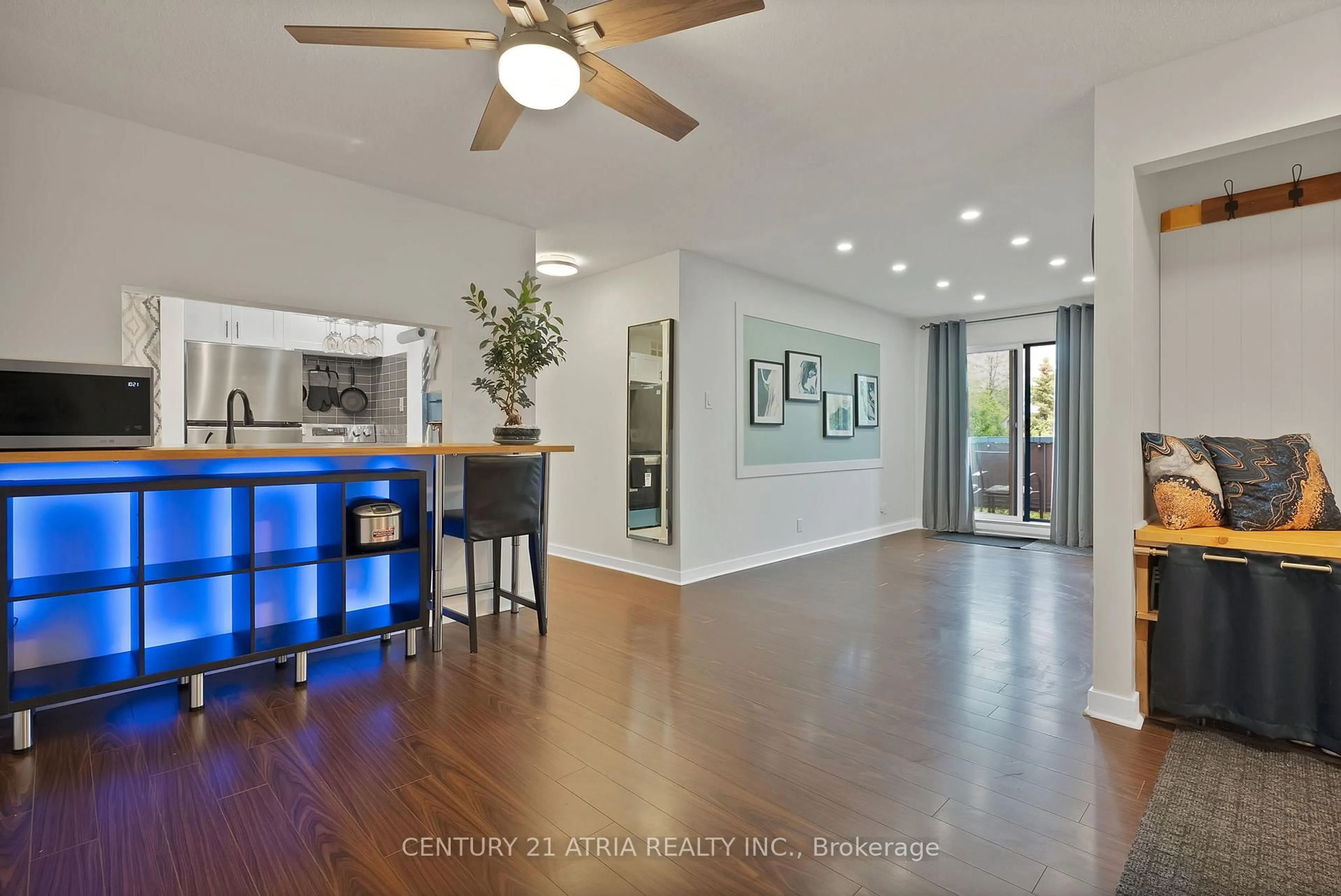 Open concept kitchen, unknown for 65 Trailwood Dr #523, Mississauga Ontario L4Z 3L1