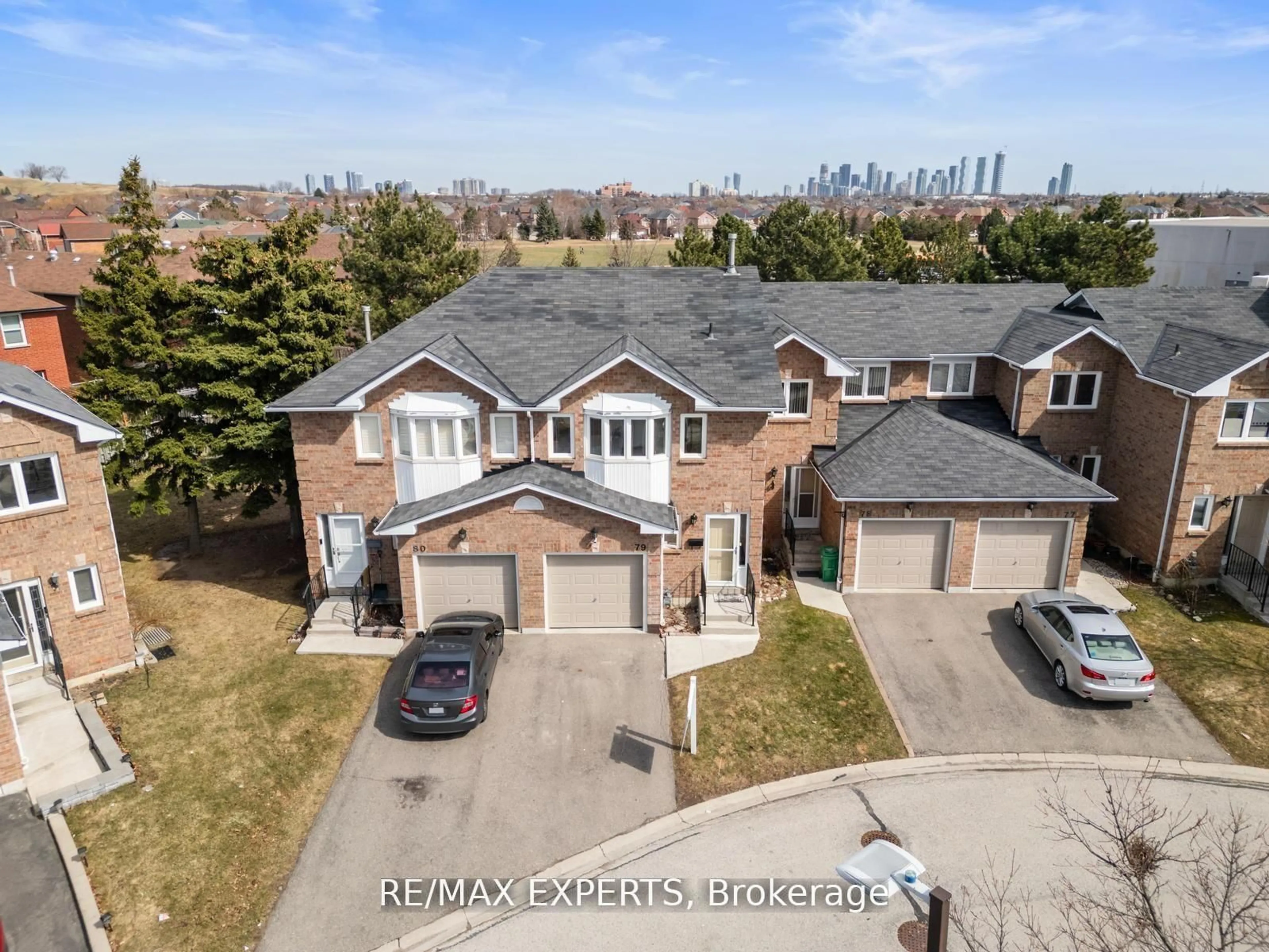 A pic from outside/outdoor area/front of a property/back of a property/a pic from drone, street for 1484 Torrington Dr #79, Mississauga Ontario L5V 1Y2