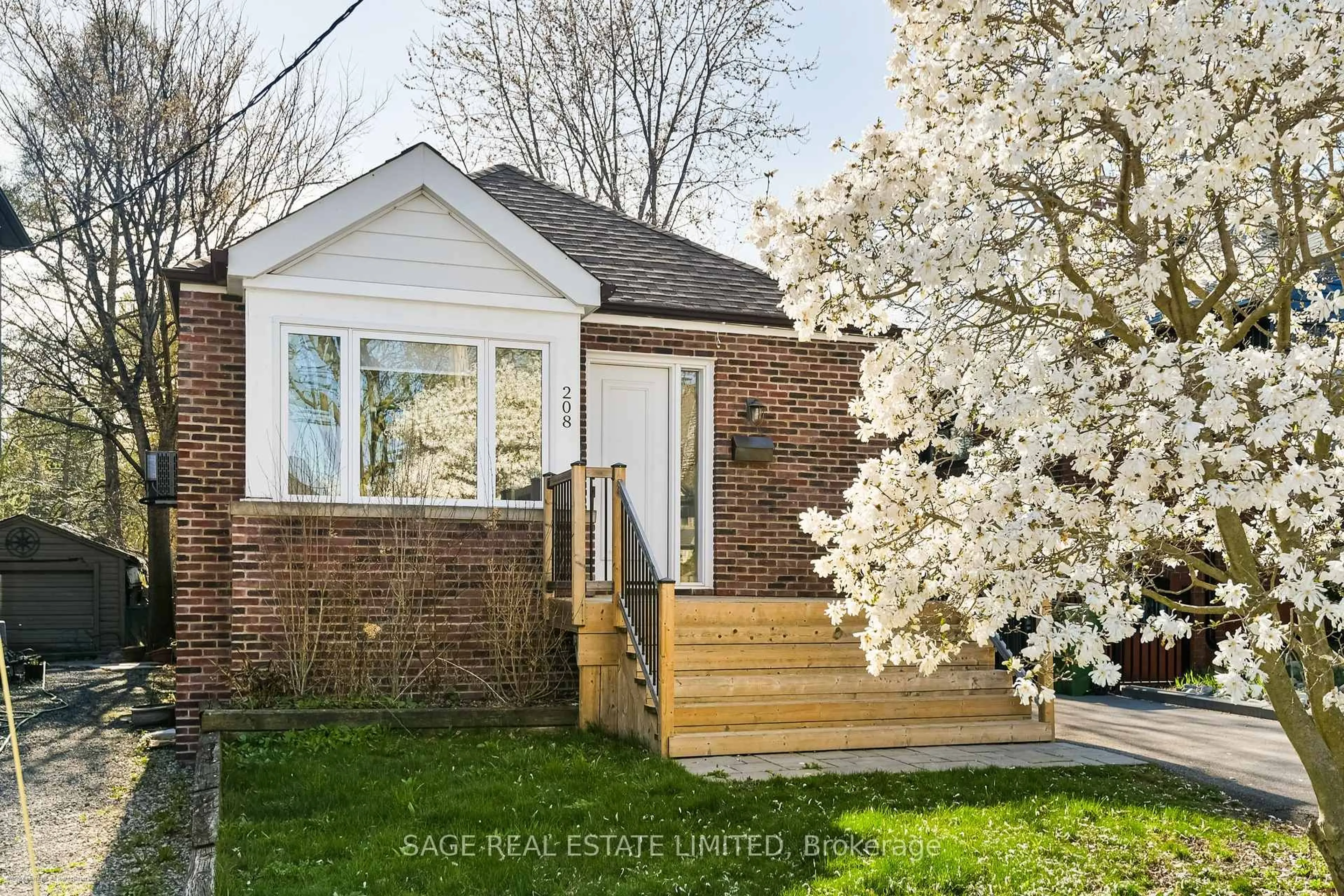 Home with brick exterior material, street for 208 Queens Ave, Toronto Ontario M8V 2N9