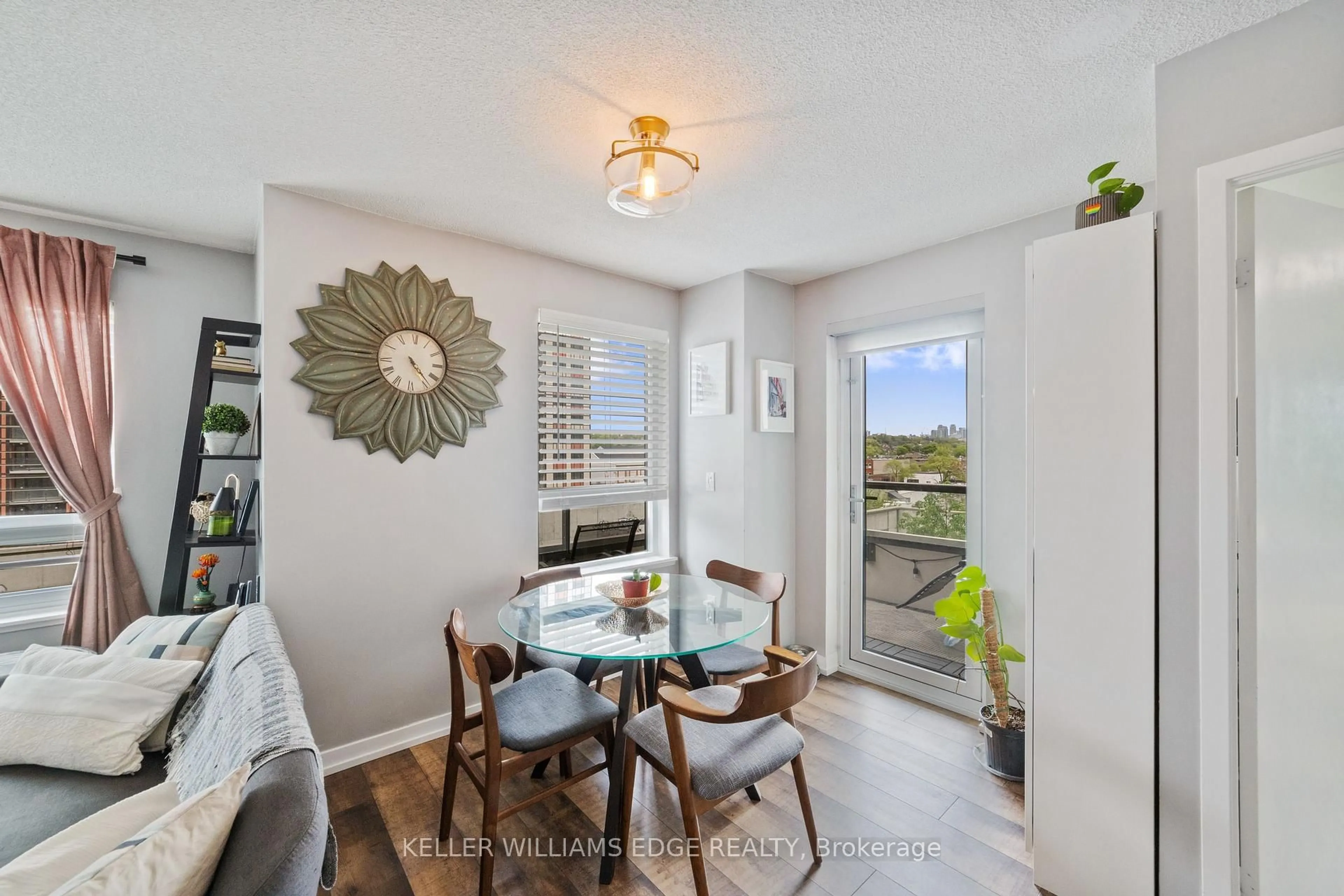 Dining room, unknown for 1410 Dupont St #601, Toronto Ontario M6H 0B6