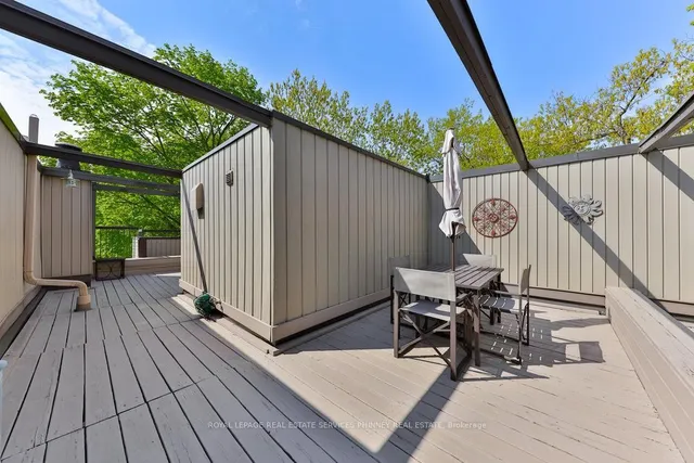 Additional property image - 1250 Marlborough Crt Unit 27