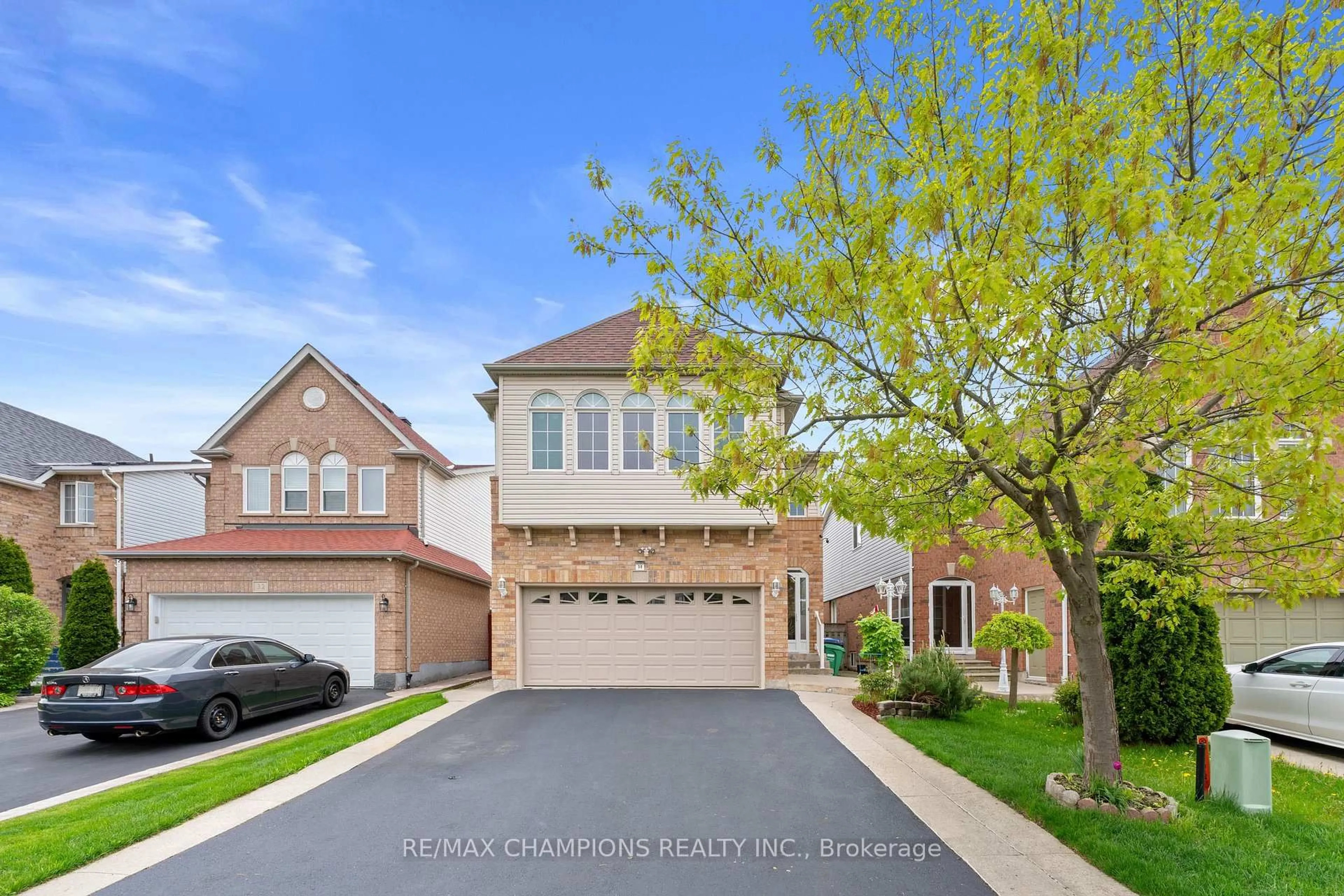 Unknown for 30 Larkspur Rd, Brampton Ontario L6R 2T6