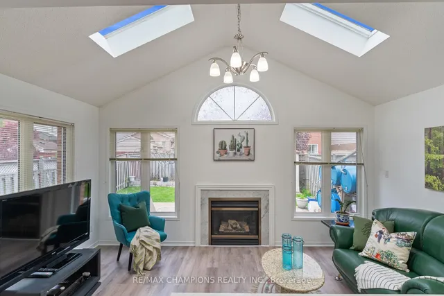 Additional property image - 30 Larkspur Rd