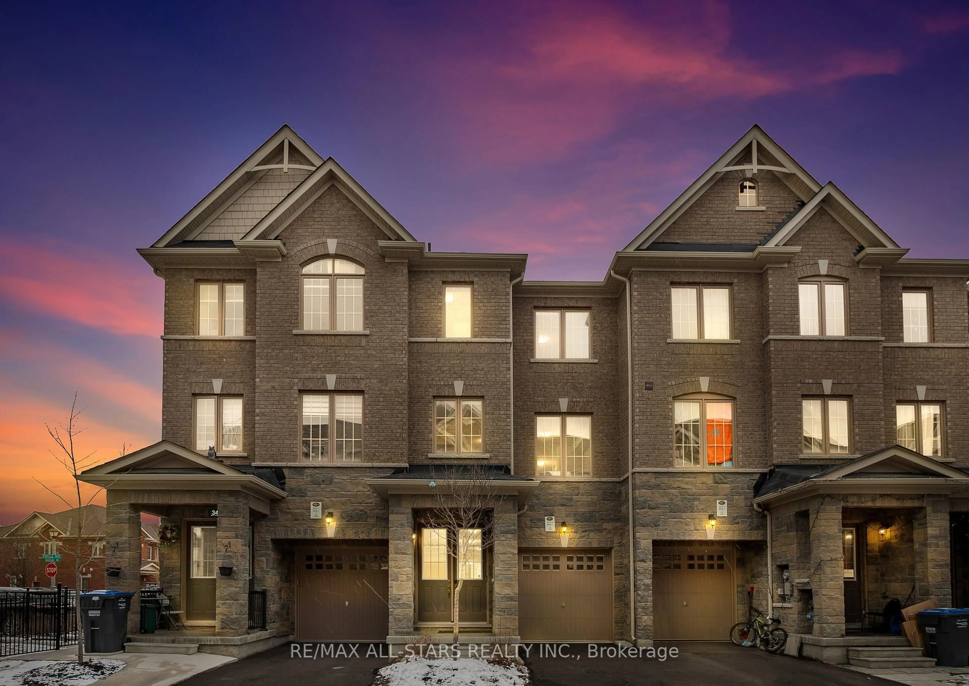 Home with brick exterior material, unknown for 32 Faye St, Brampton Ontario L6P 4M9
