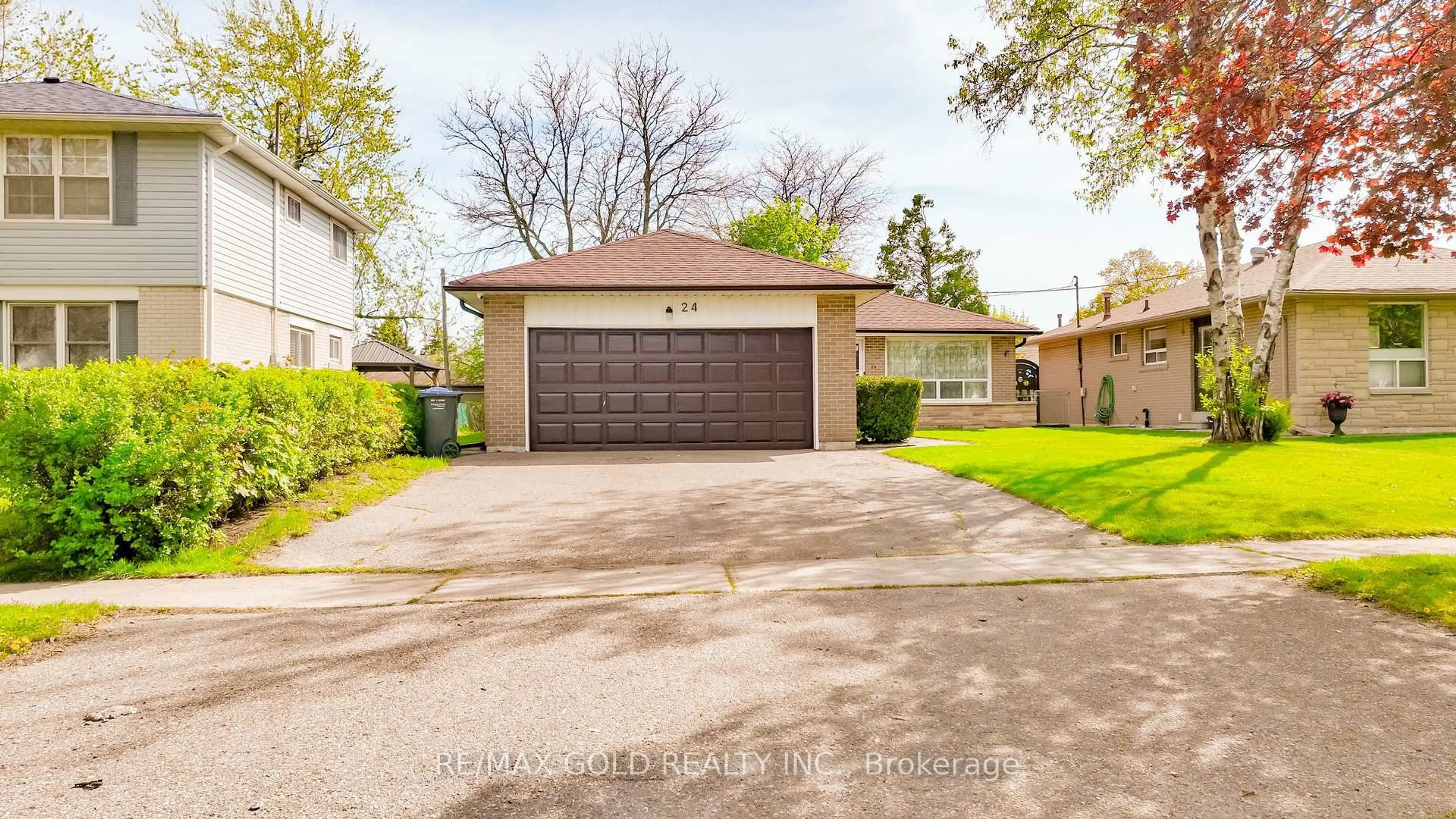 Home with brick exterior material, street for 24 Dorchester Dr, Brampton Ontario L6T 3C9