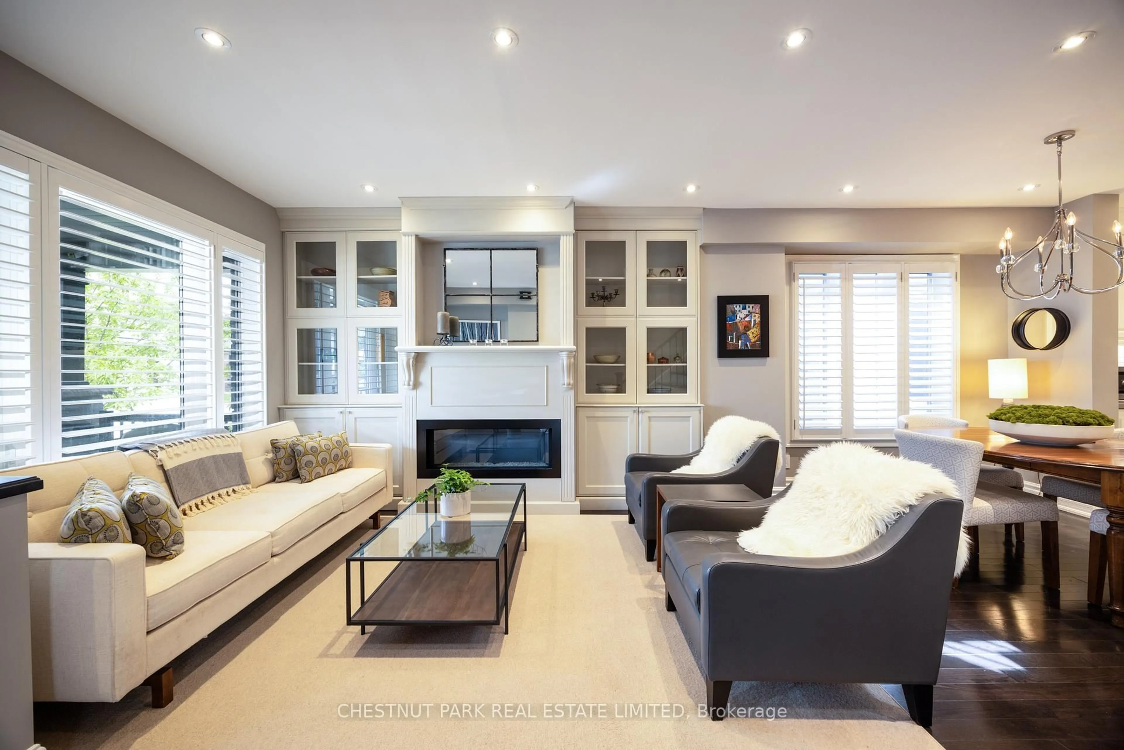 Living room with furniture, unknown for 95 Sellers Ave, Toronto Ontario M6E 3T7