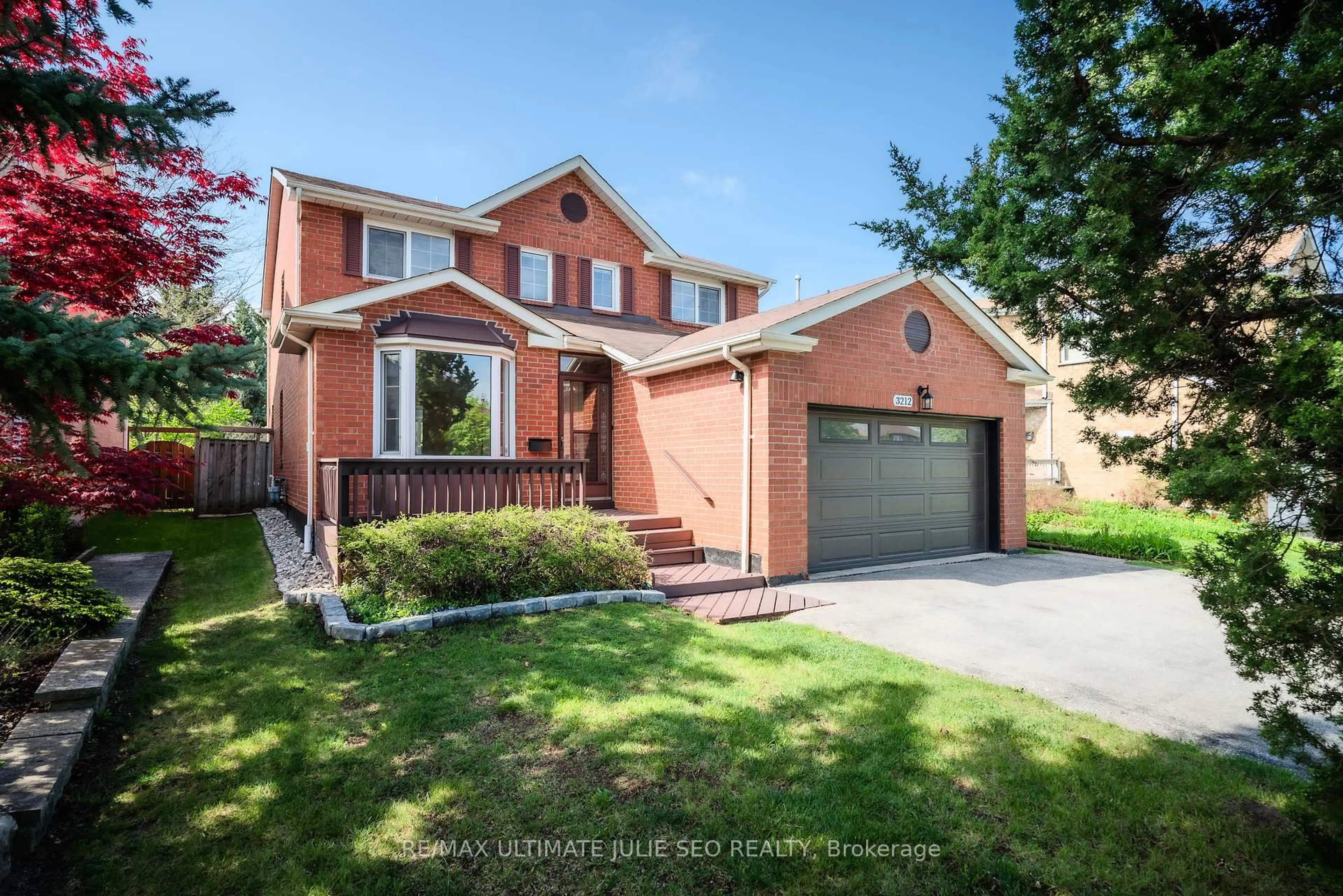 Home with brick exterior material, street for 3212 GALBRAITH Dr, Mississauga Ontario L5L 4L7