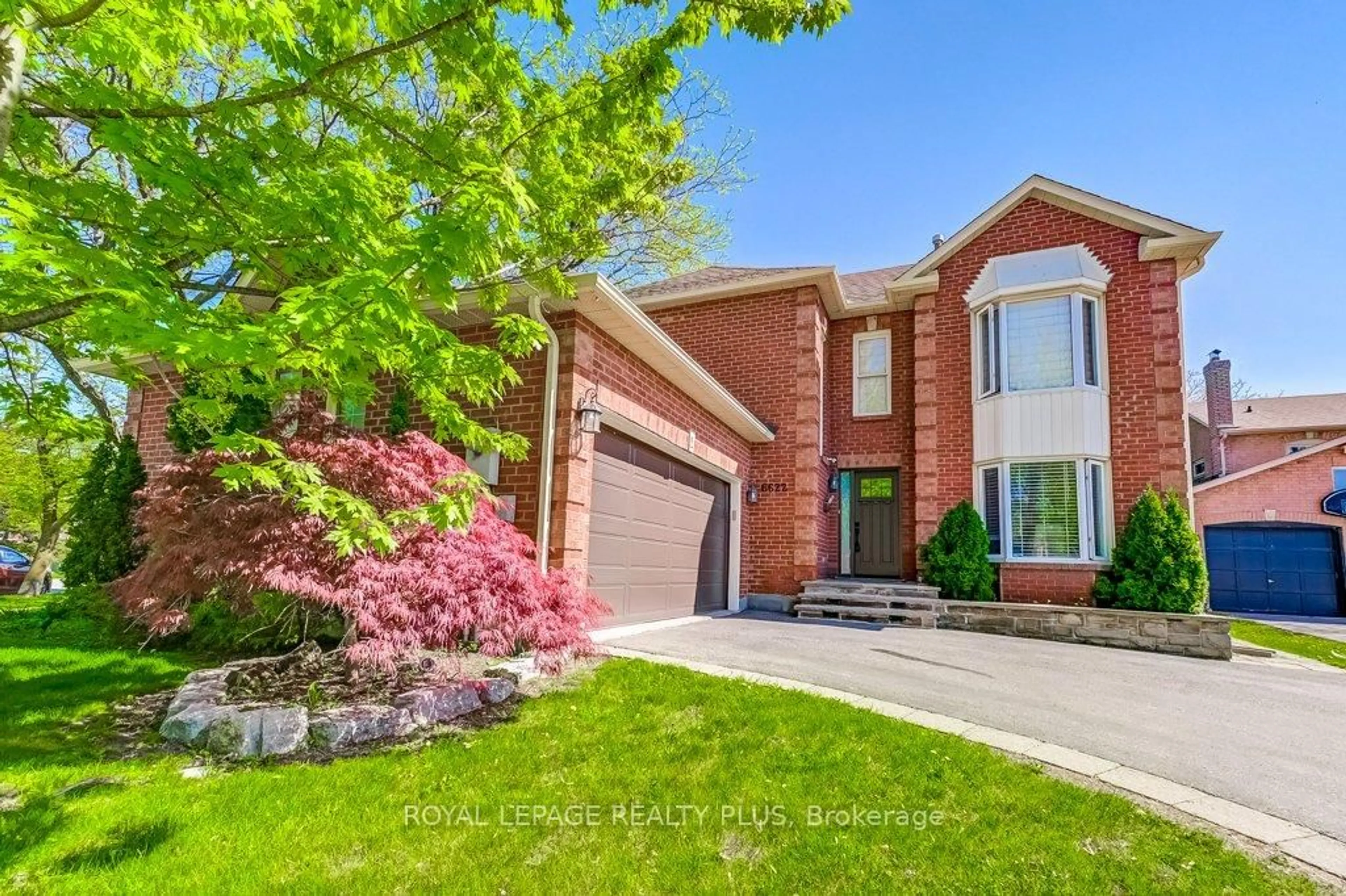 Home with brick exterior material, street for 6622 Snow Goose Lane, Mississauga Ontario L5N 5H5