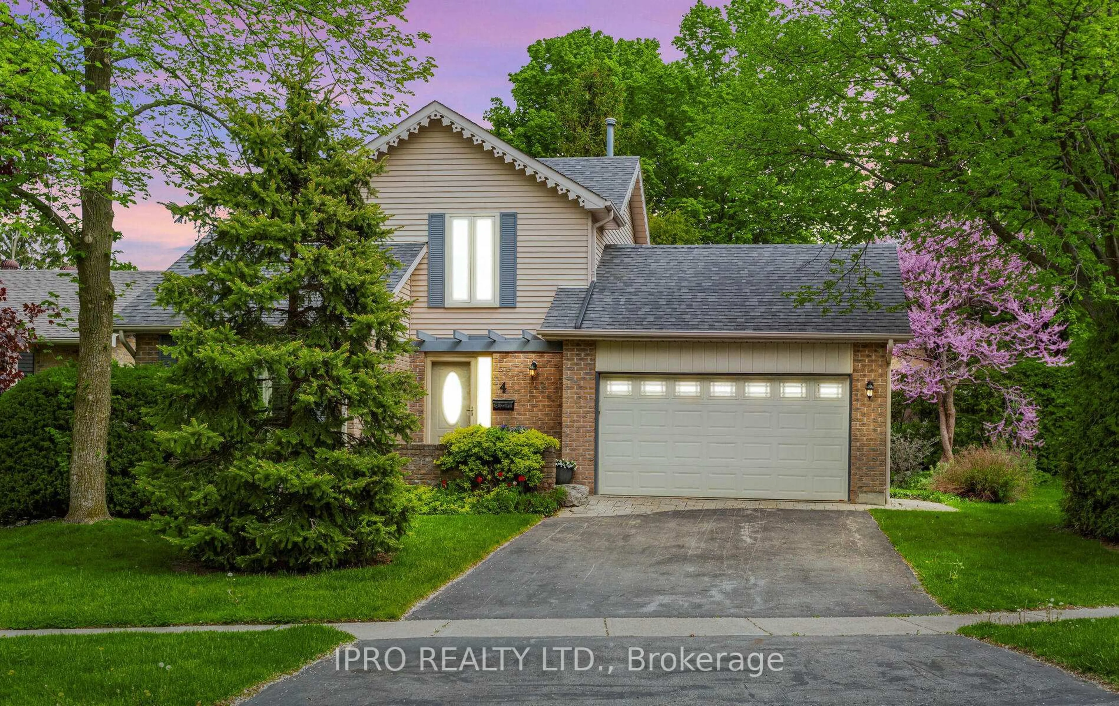 Unknown for 4 Terry Crt, Halton Hills Ontario L7G 1P4