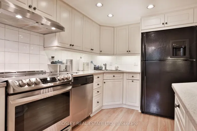 Additional property image - 1250 Mississauga Valley Blvd Unit 4