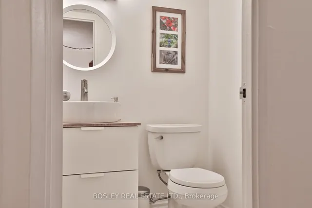 Additional property image - 1250 Mississauga Valley Blvd Unit 4